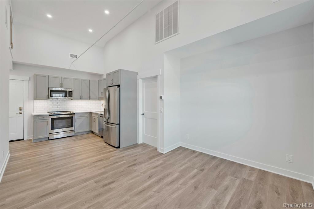 1133 Pleasantville Road Unit: 3B