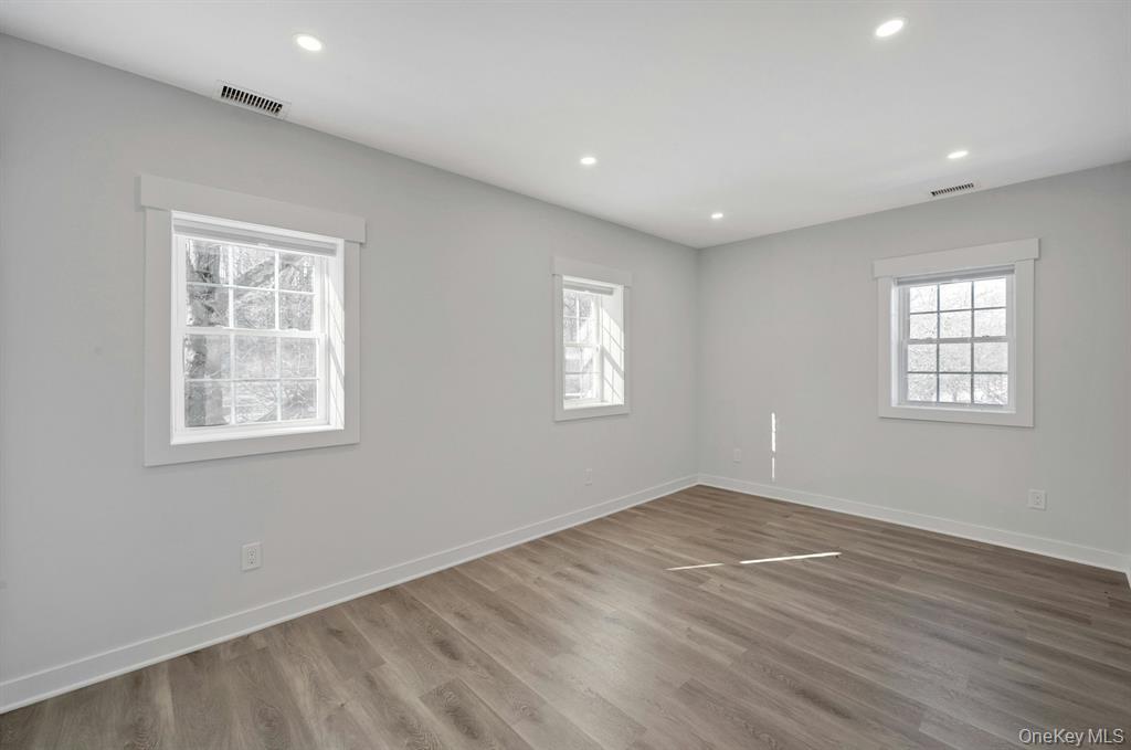 1133 Pleasantville Road Unit: 3B