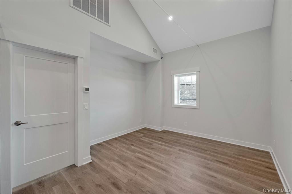 1133 Pleasantville Road Unit: 3B