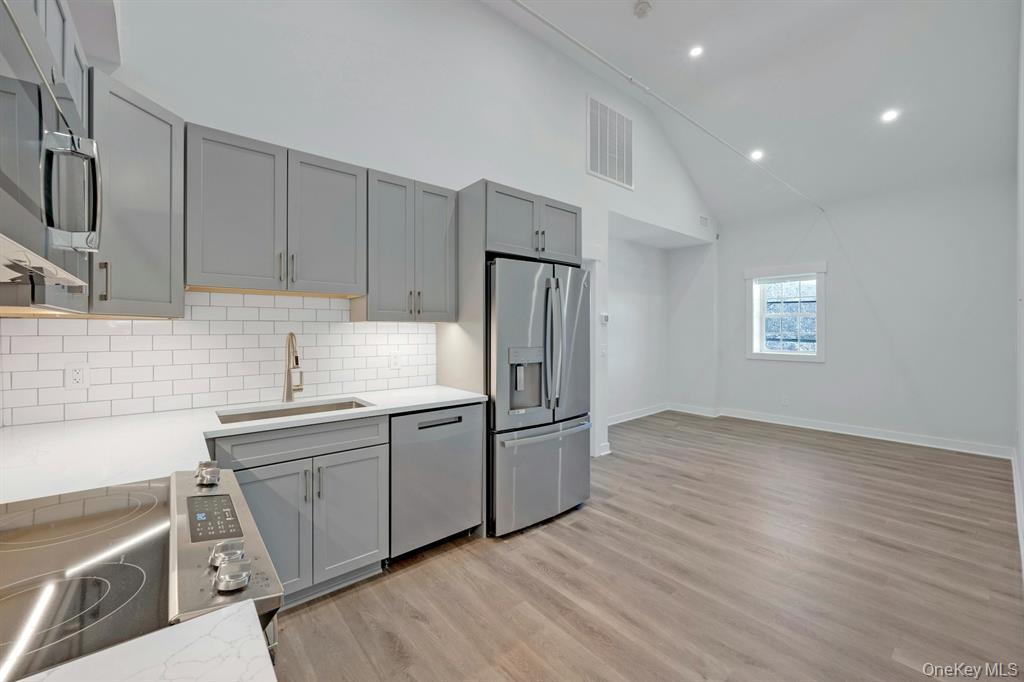 1133 Pleasantville Road Unit: 3B