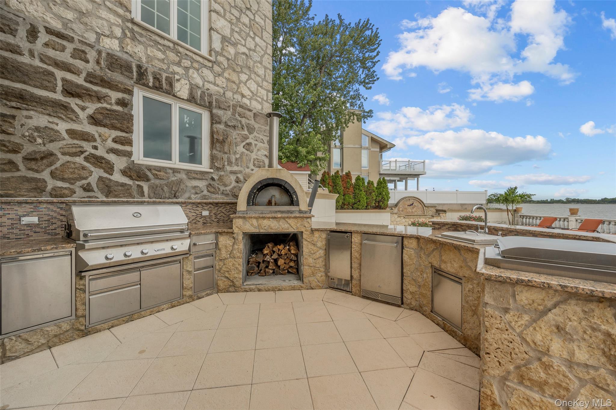 3407 Country Club Road