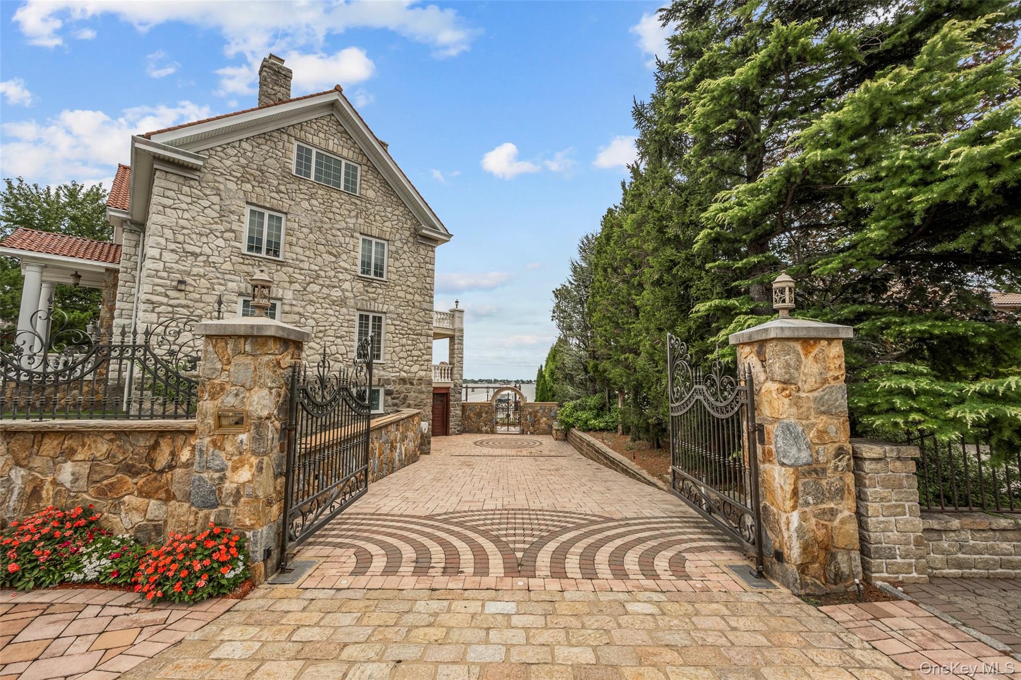 3407 Country Club Road