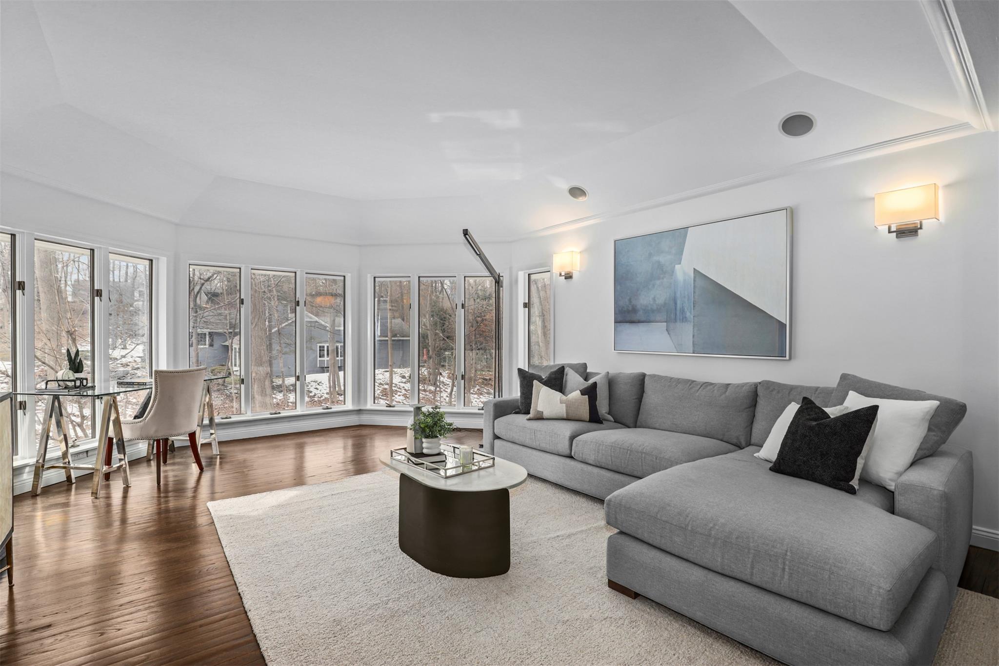 8 Hardscrabble Circle