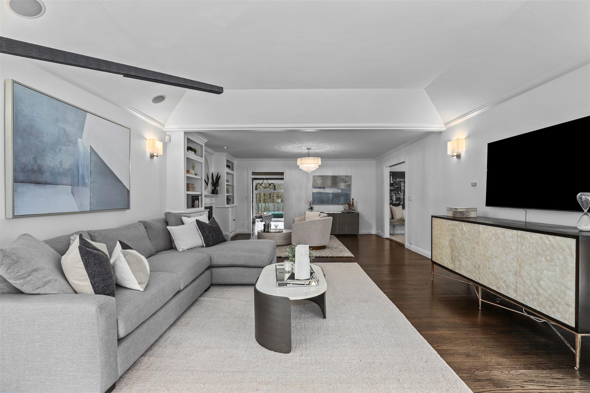 8 Hardscrabble Circle