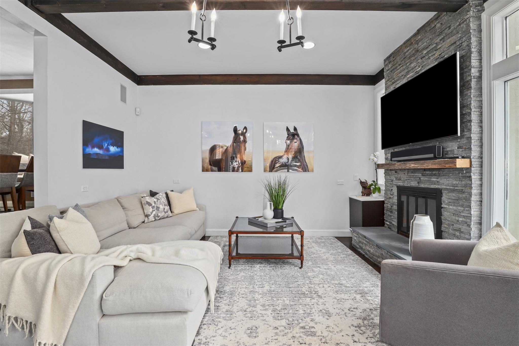 8 Hardscrabble Circle