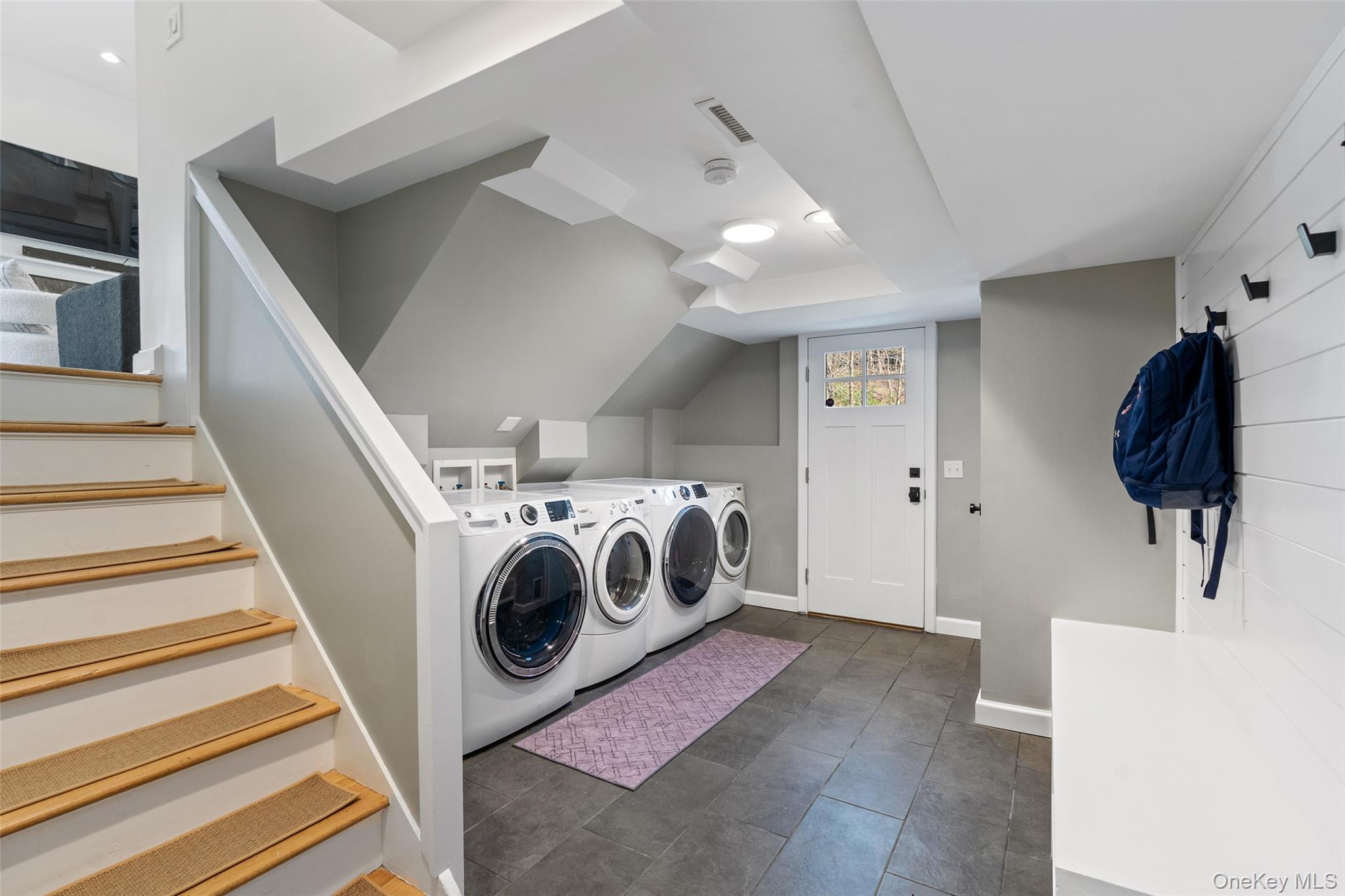 15 Haights Cross Road