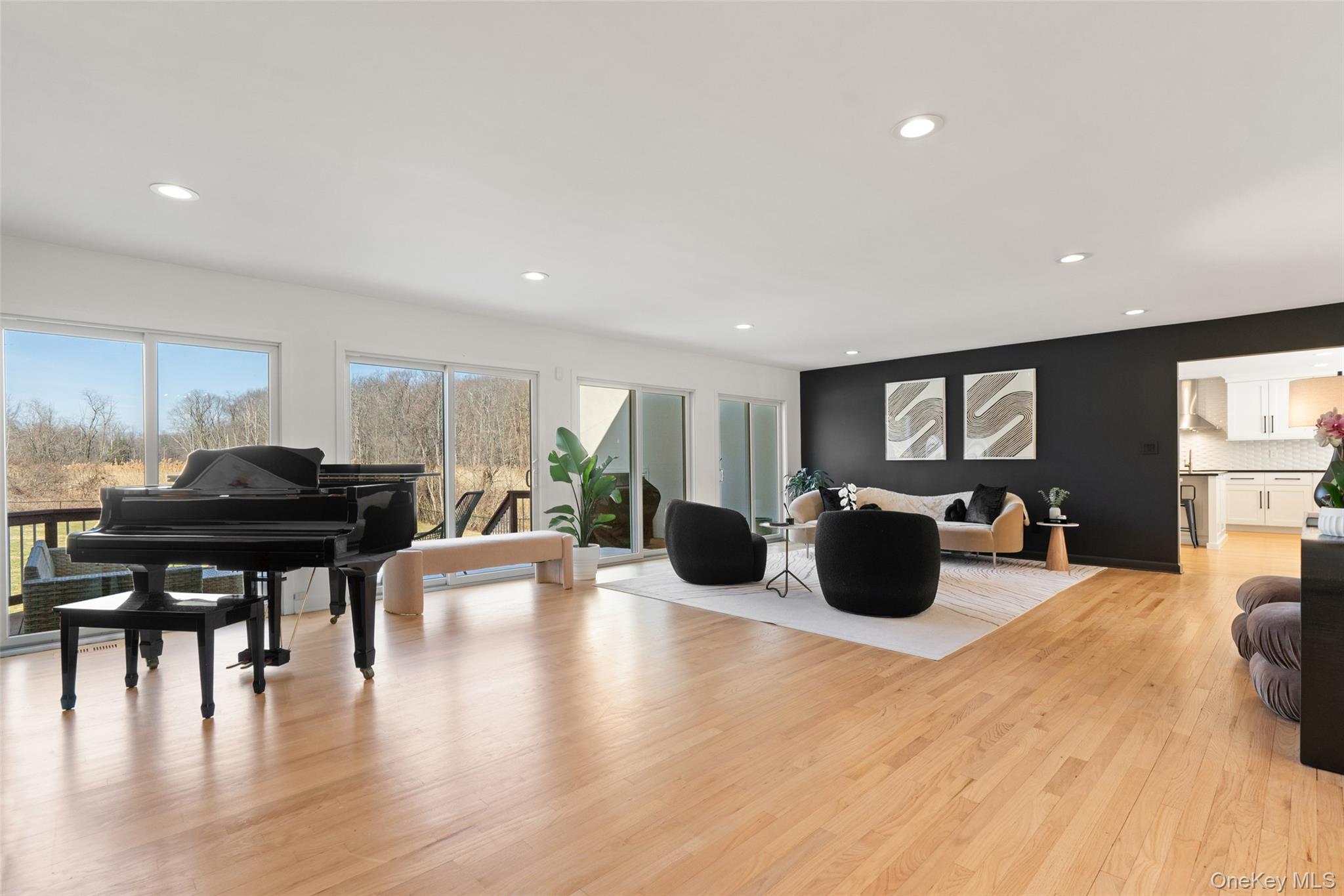 15 Haights Cross Road