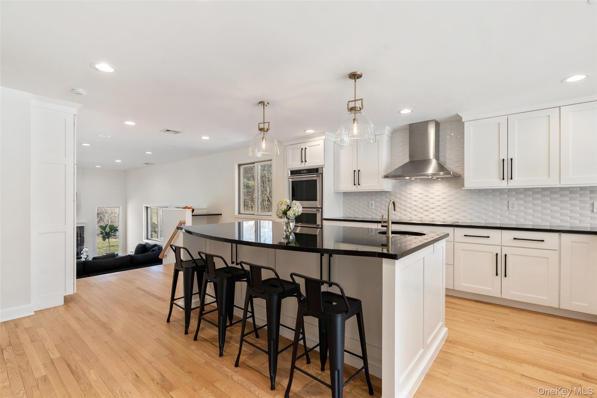 15 Haights Cross Road