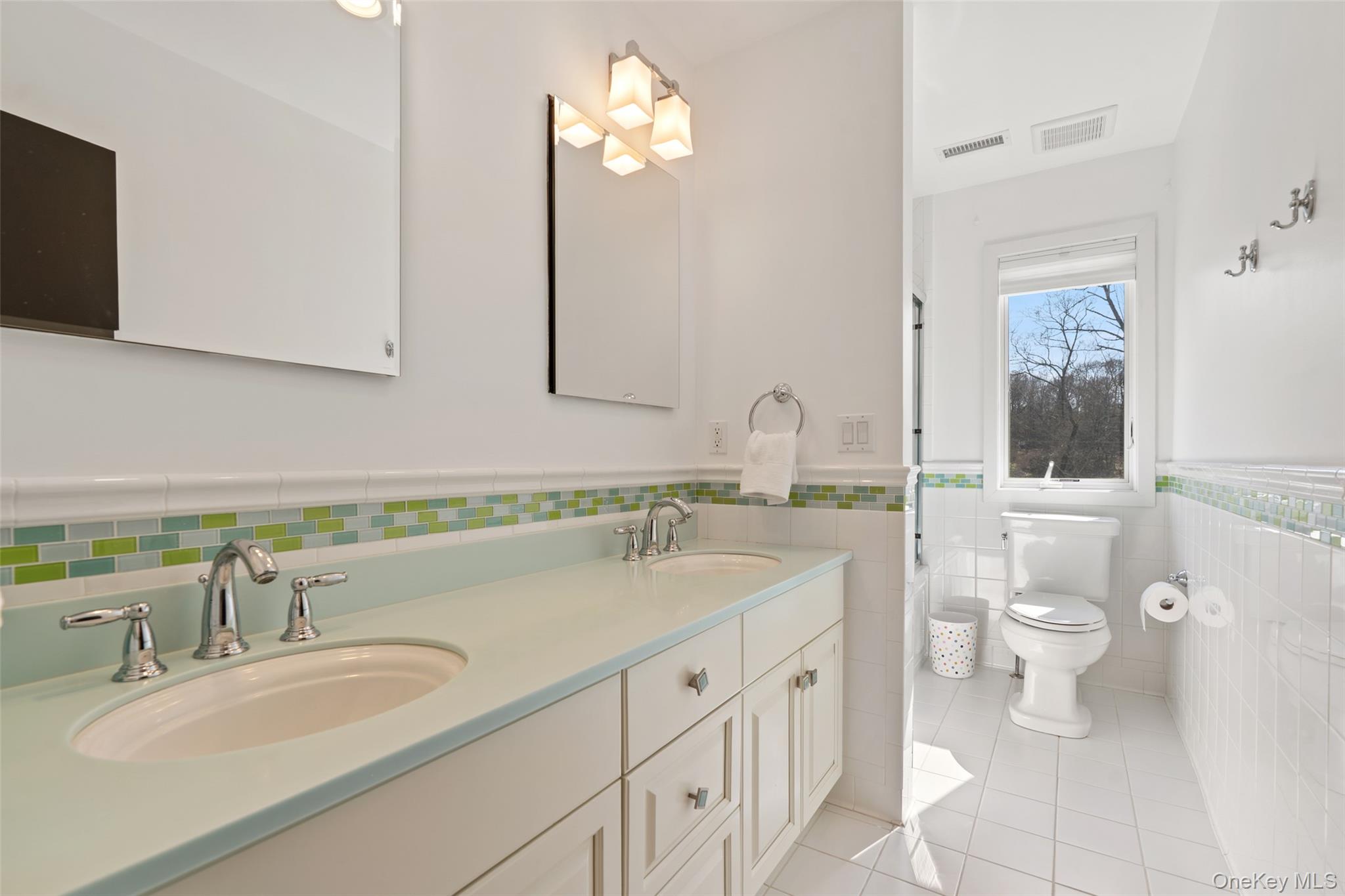 15 Haights Cross Road