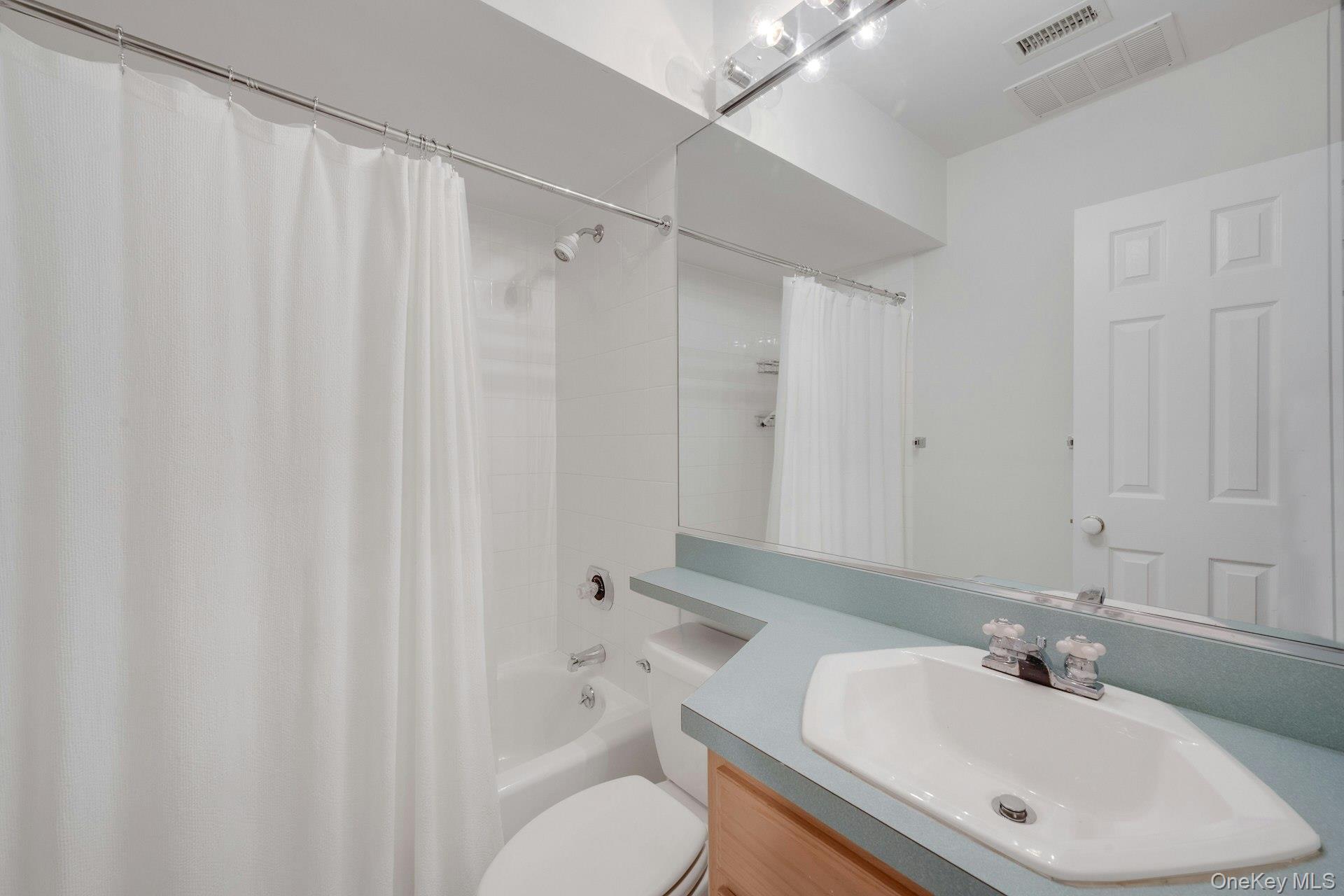 1403 Pondcrest Lane