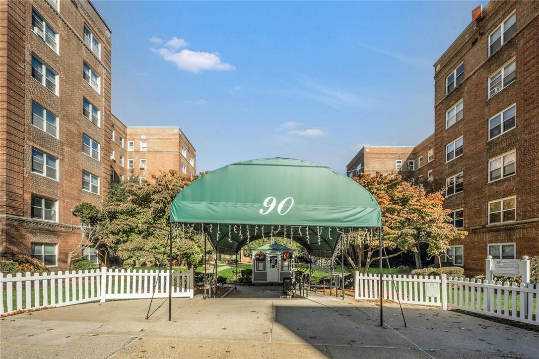 90 Bryant Avenue # F4A