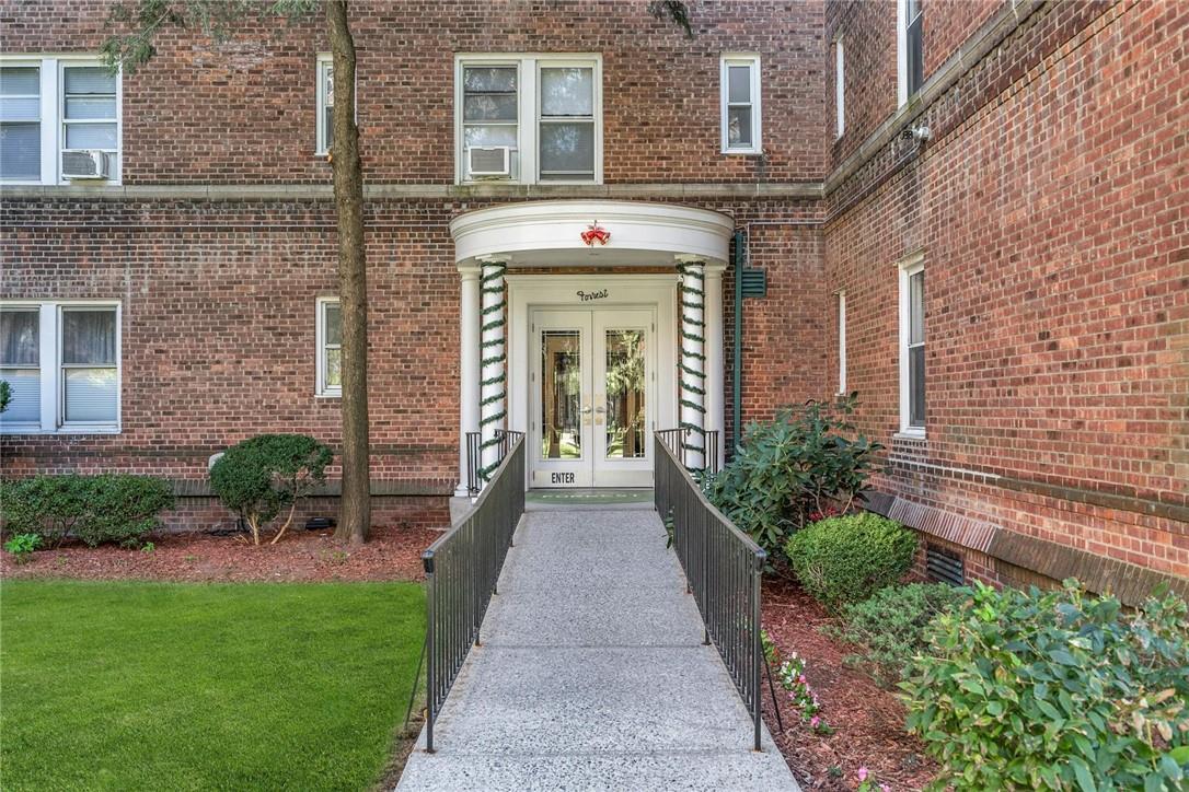 90 Bryant Avenue # F4A