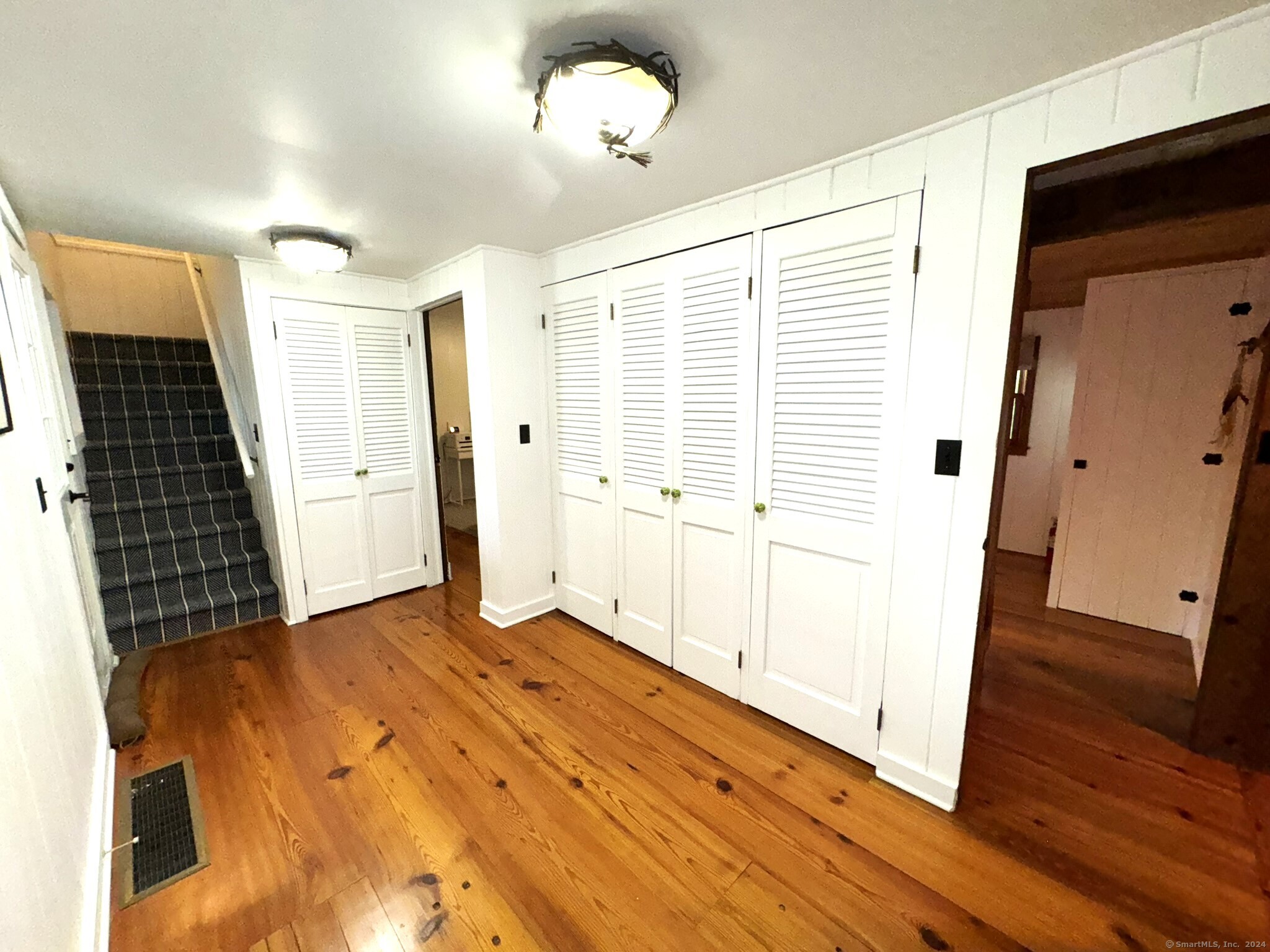 26 Hemlock Trail
