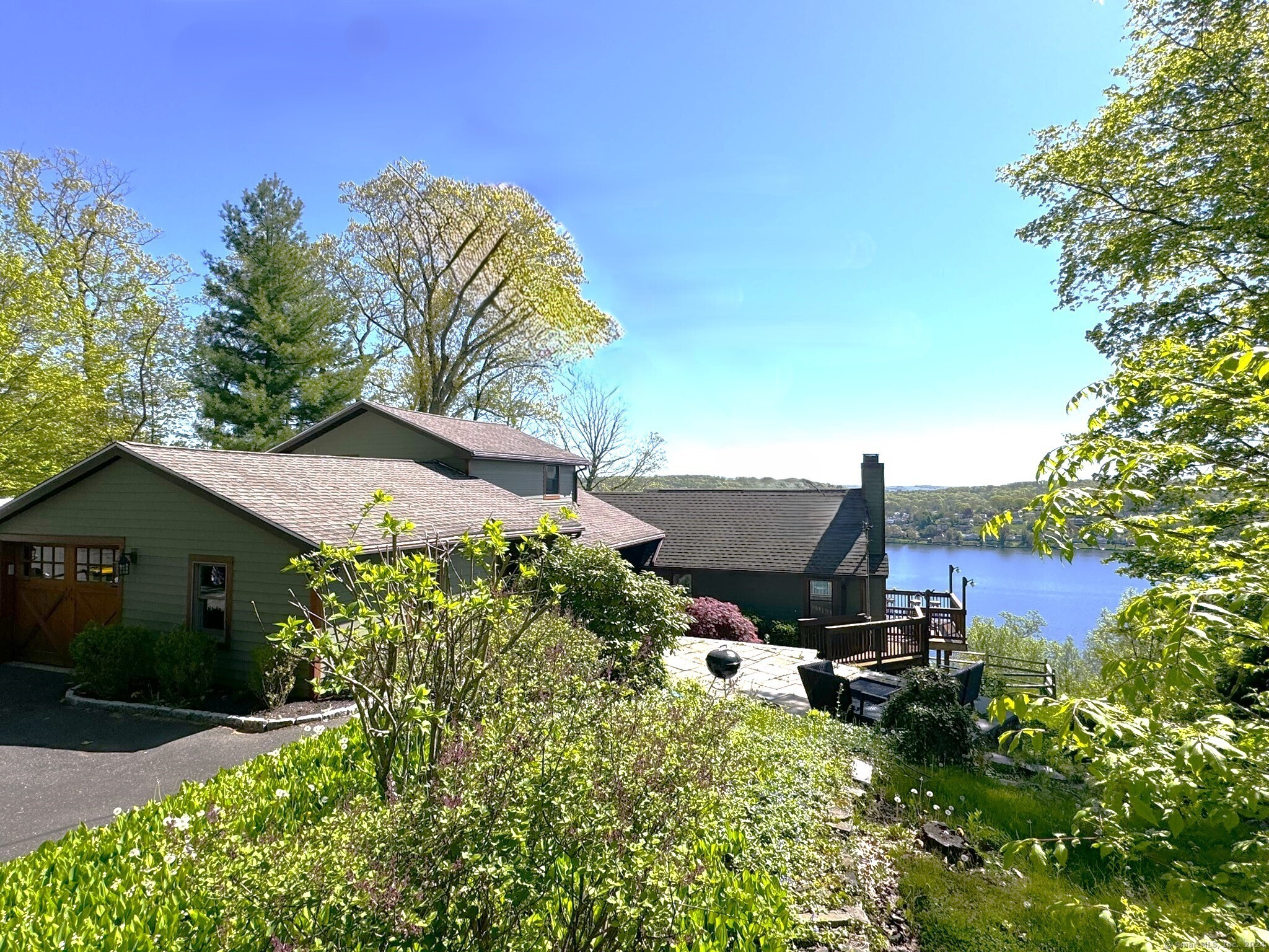 26 Hemlock Trail
