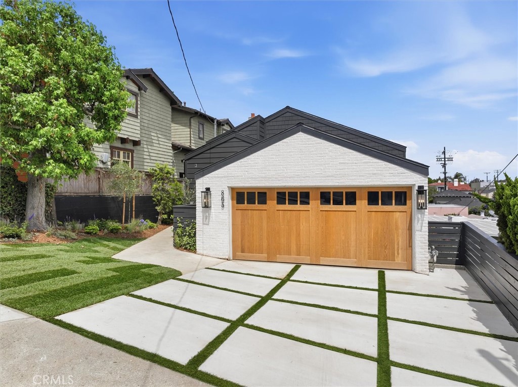 865 10th Street