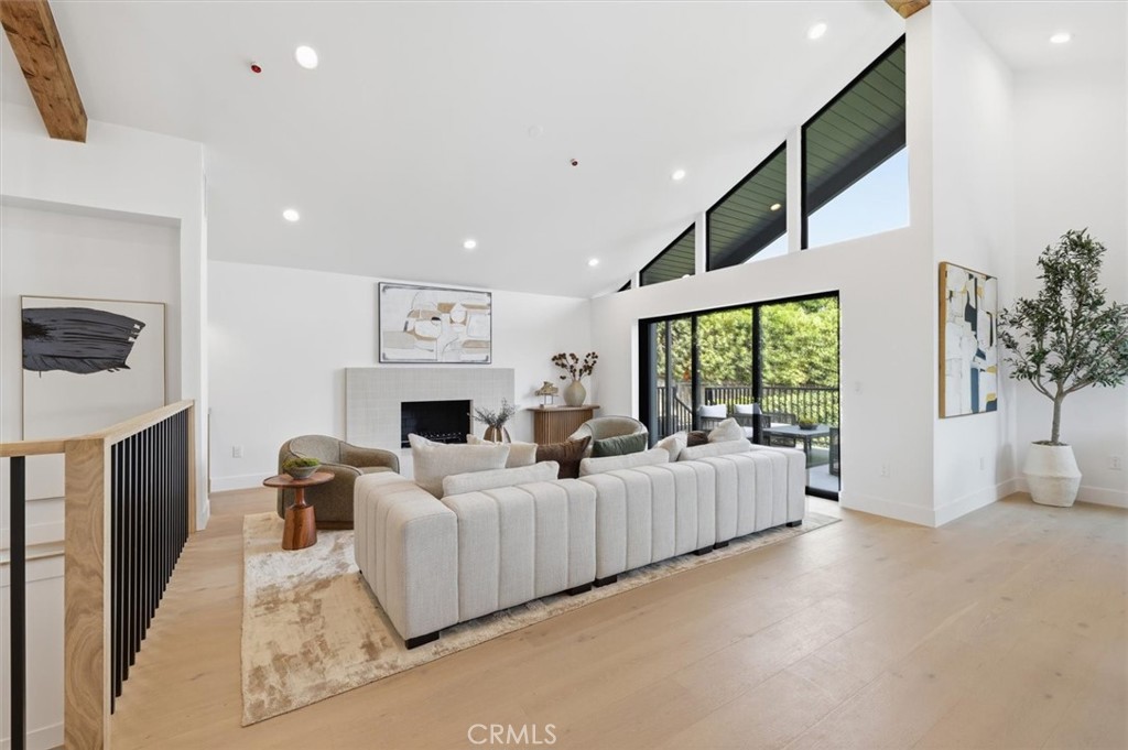 865 10th Street