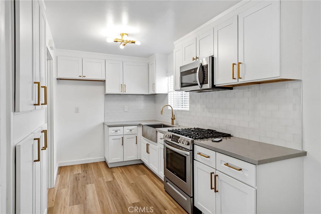 410 E Plymouth