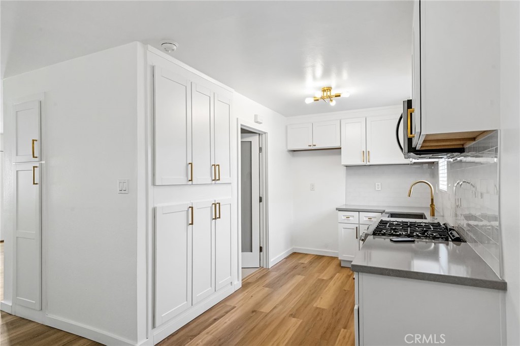 410 E Plymouth