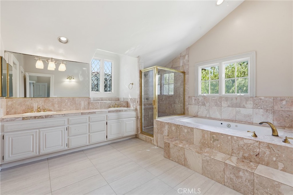 601 S Gertruda