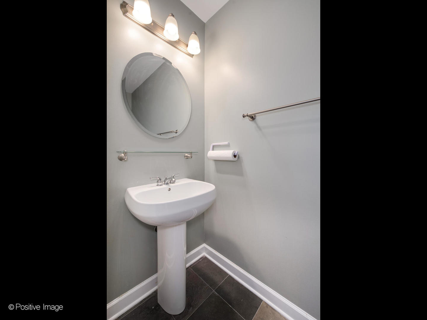 5003 N Lincoln Avenue Unit: 5