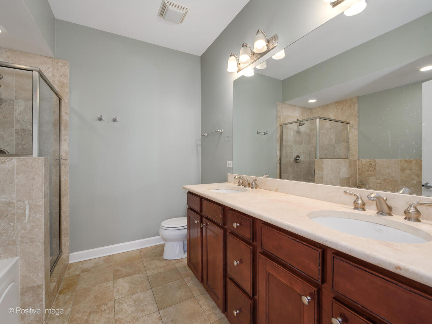 5003 N Lincoln Avenue Unit: 5