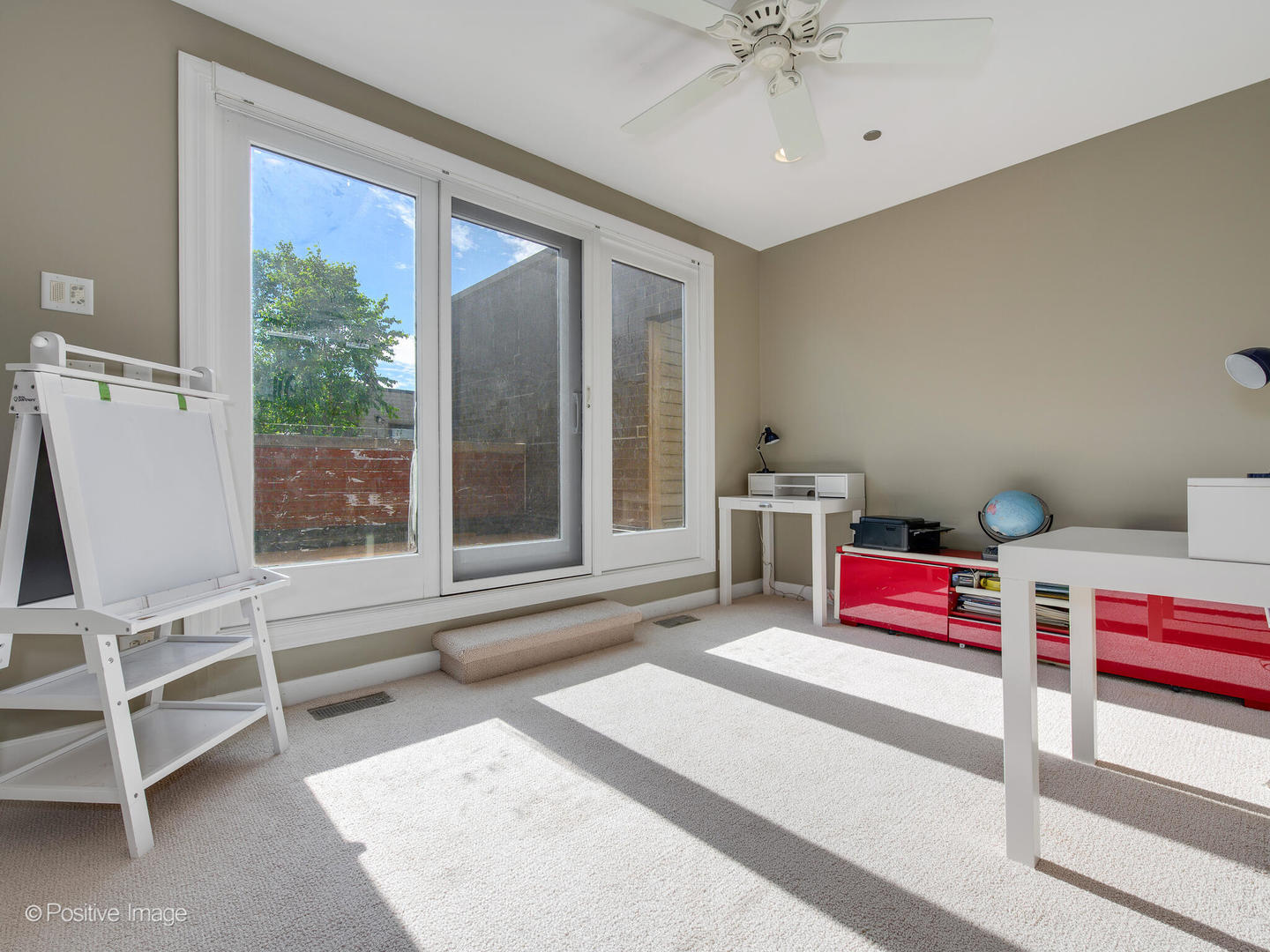 5003 N Lincoln Avenue Unit: 5