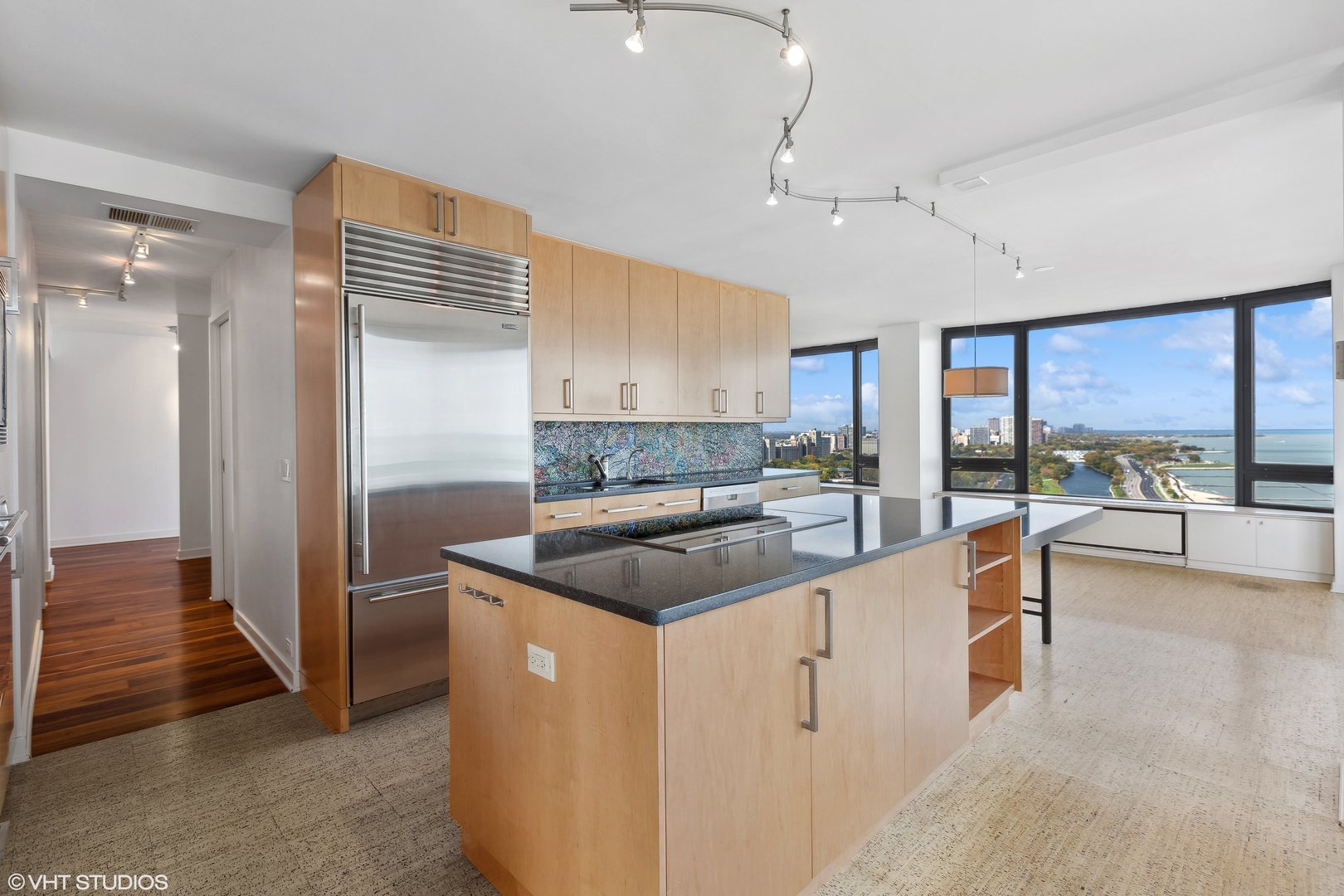 1555 N Astor Street Unit: 30E