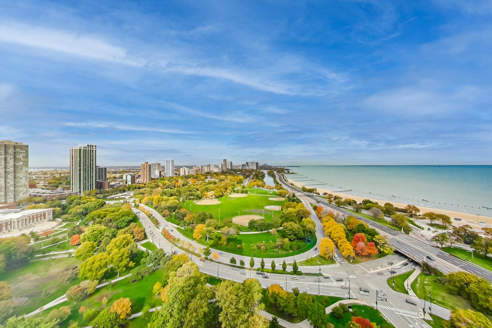 1555 N Astor Street Unit: 30E