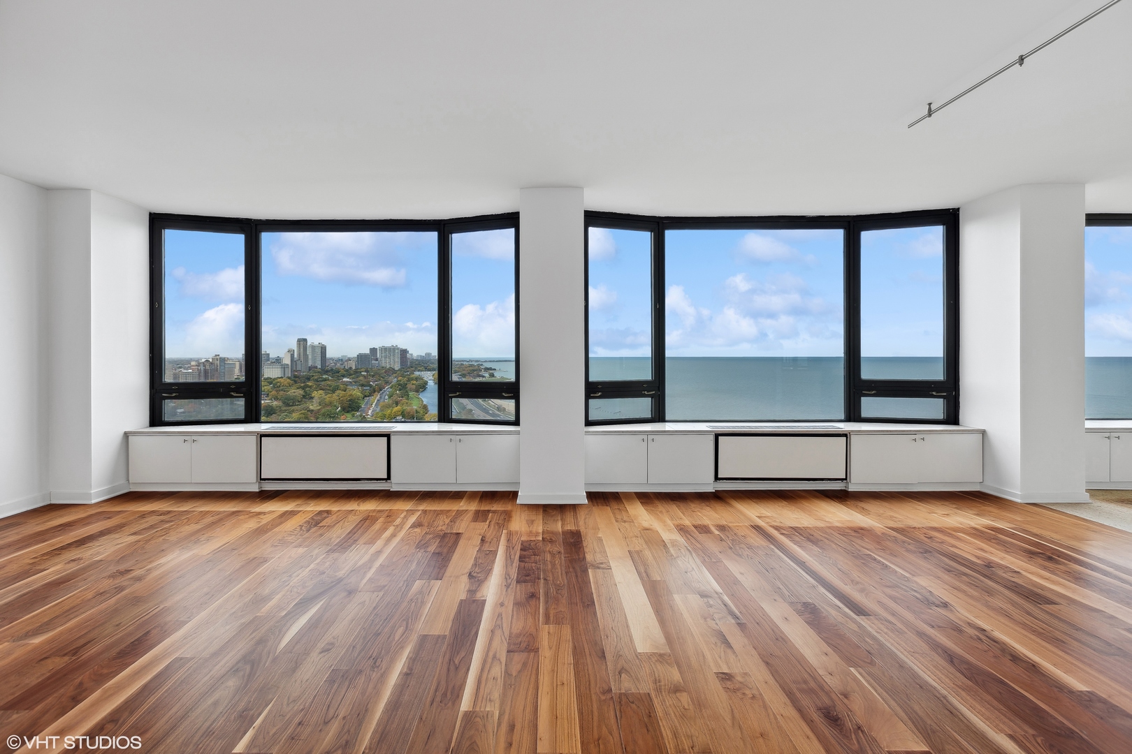 1555 N Astor Street Unit: 30E