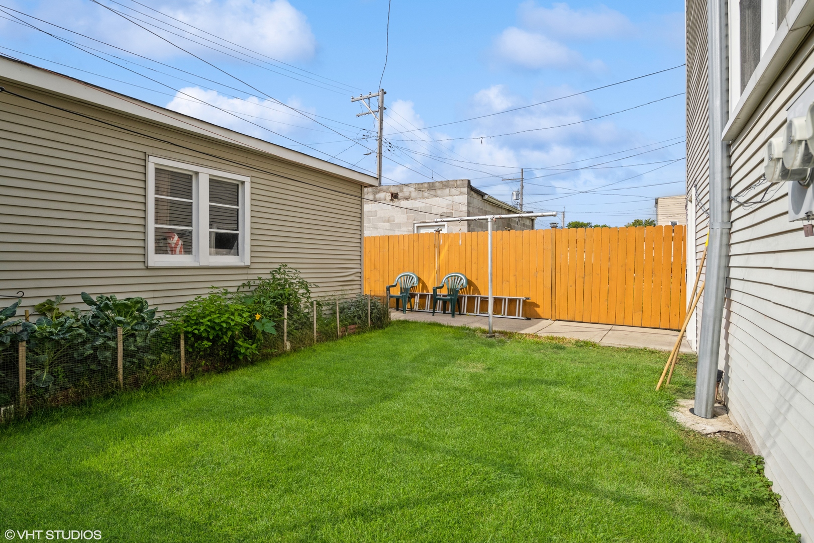 4129 W Nelson Street