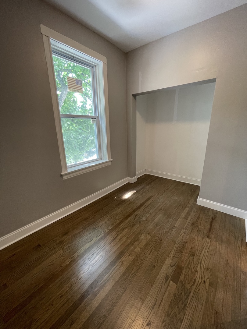 4858 W Warwick Avenue Unit: 2