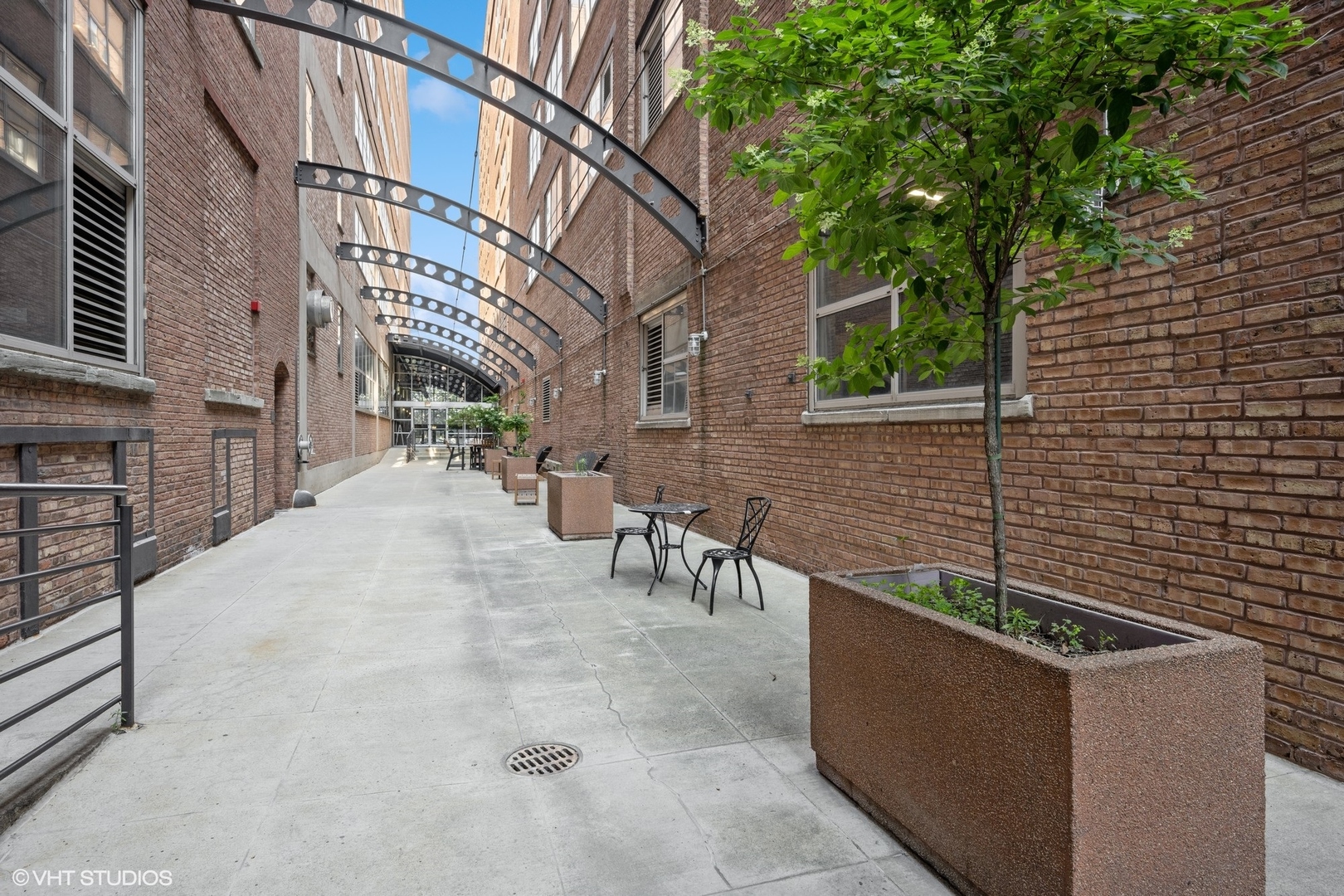 500 S Clinton Street Unit: 410