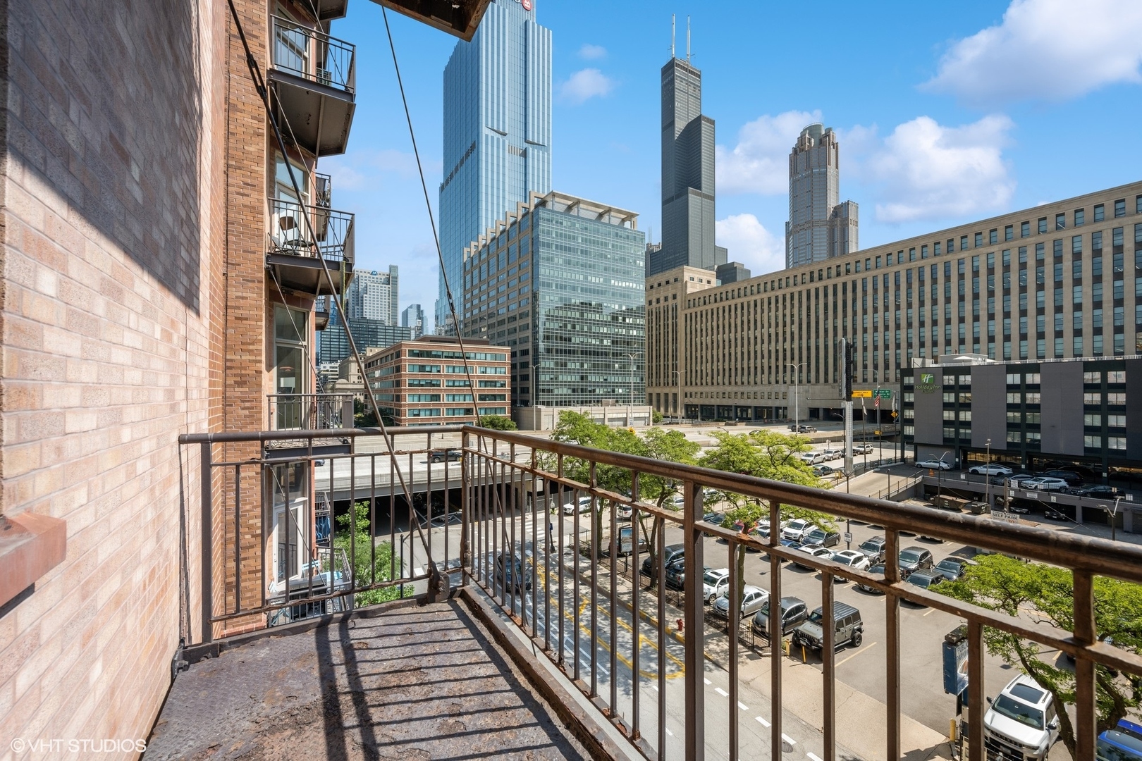 500 S Clinton Street Unit: 410