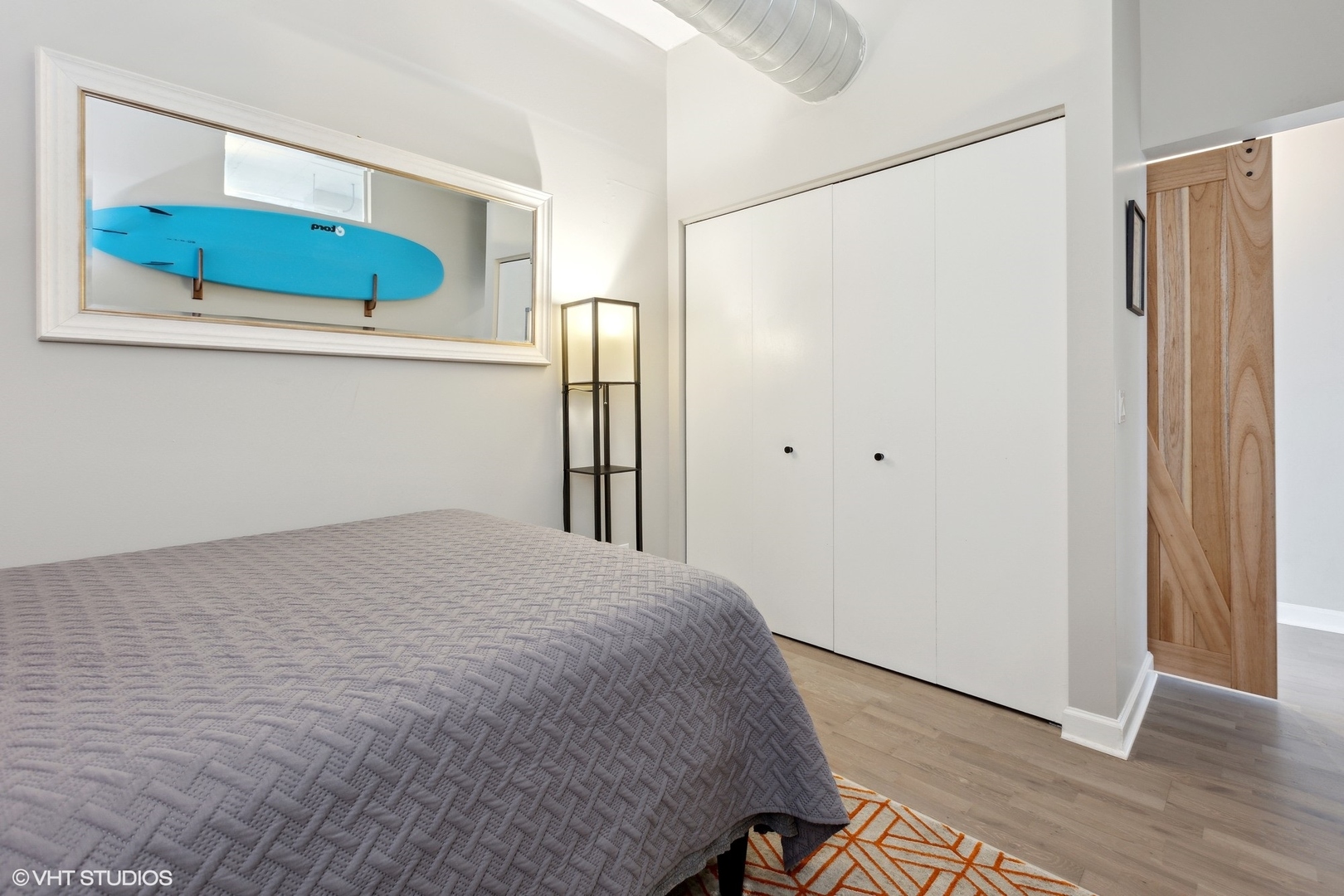 212 E CULLERTON Street Unit: 1001