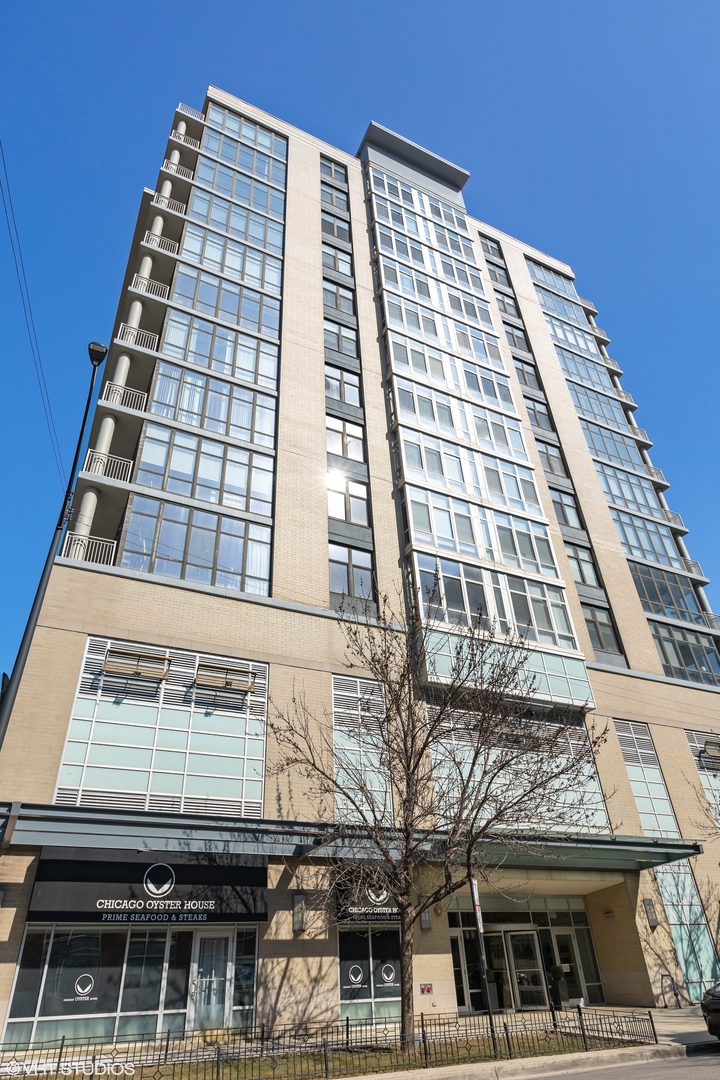 212 E CULLERTON Street Unit: 1001