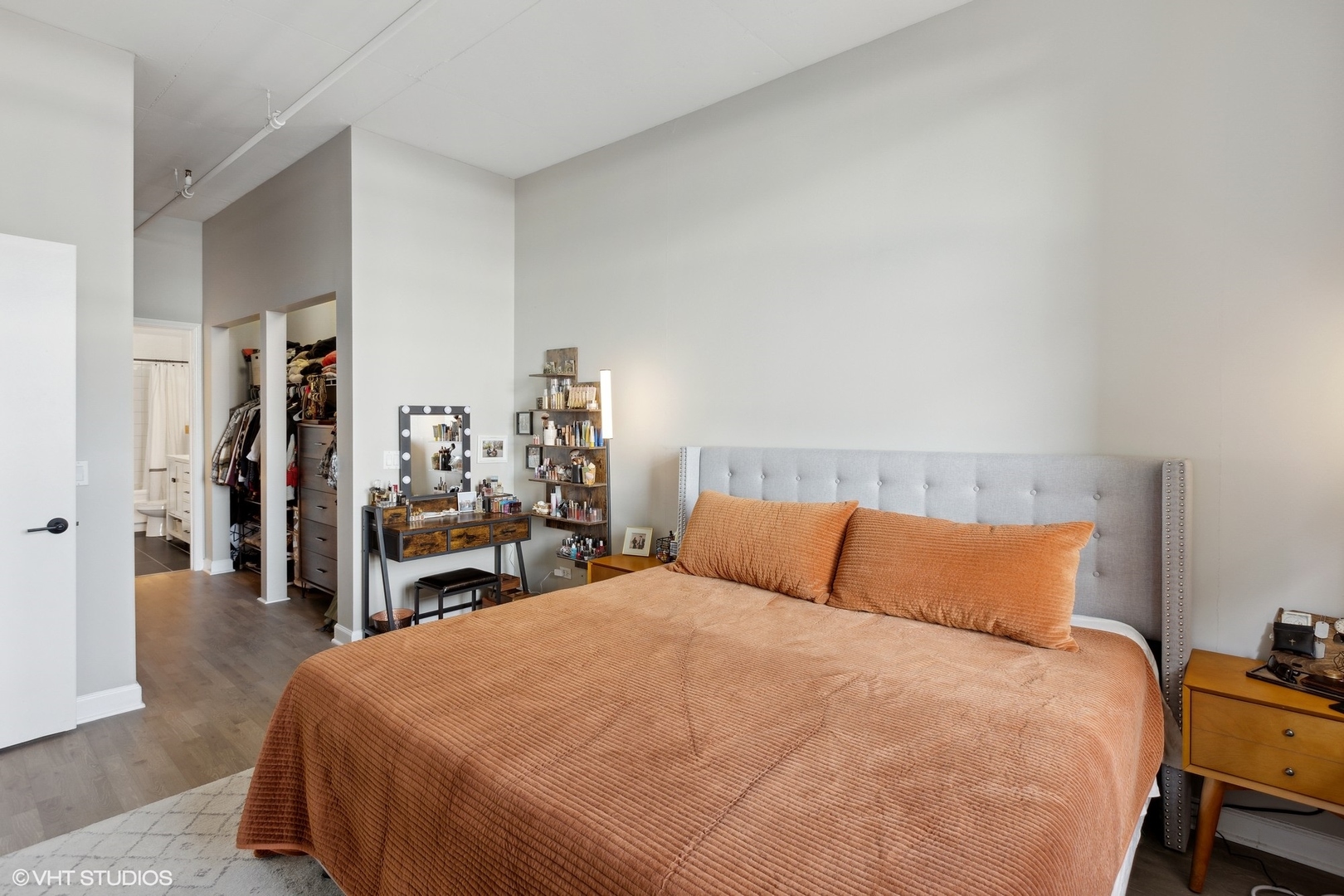 212 E CULLERTON Street Unit: 1001