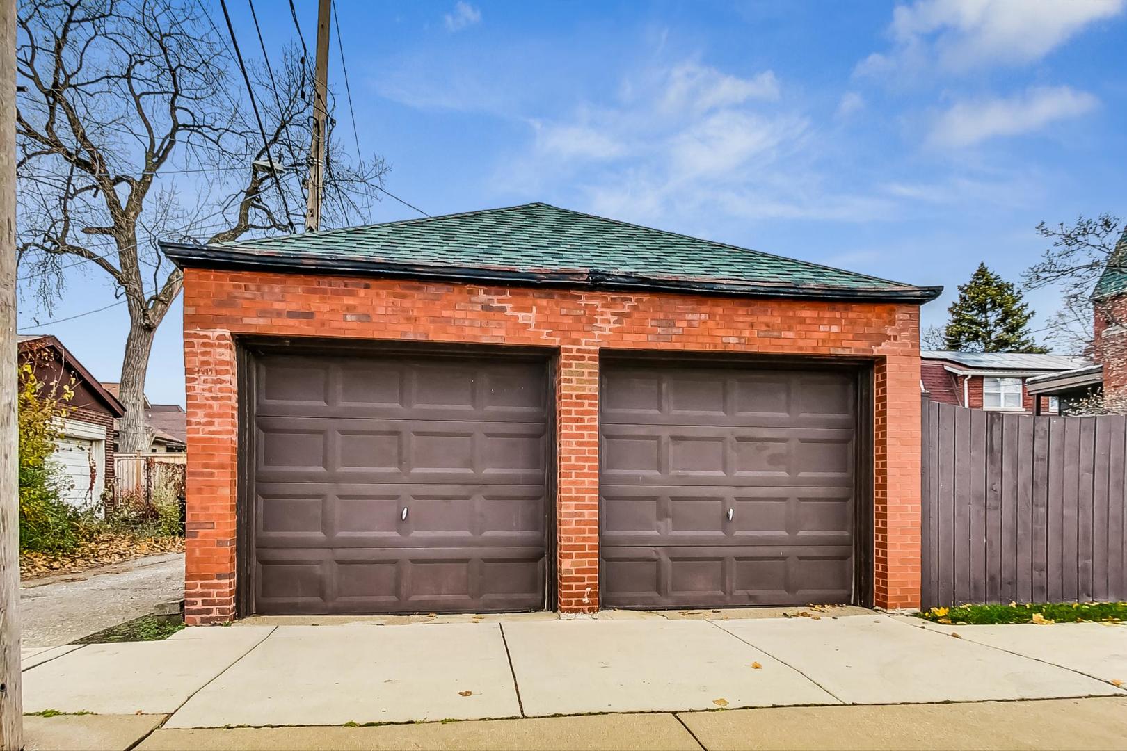 7356 S Bennett Avenue