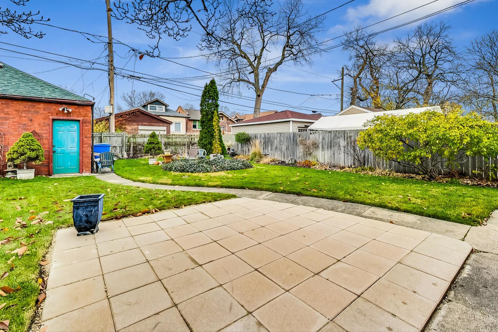 7356 S Bennett Avenue