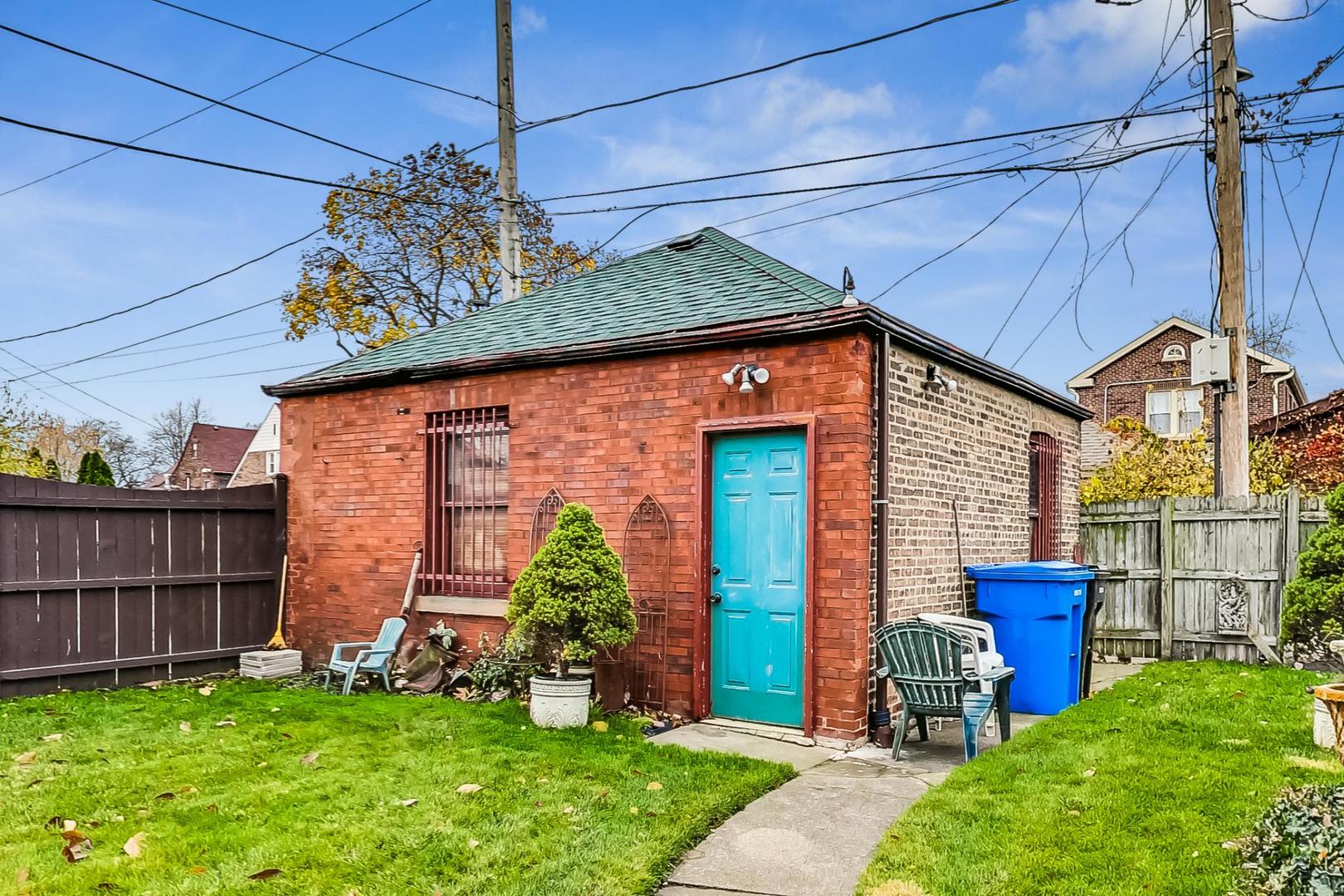 7356 S Bennett Avenue