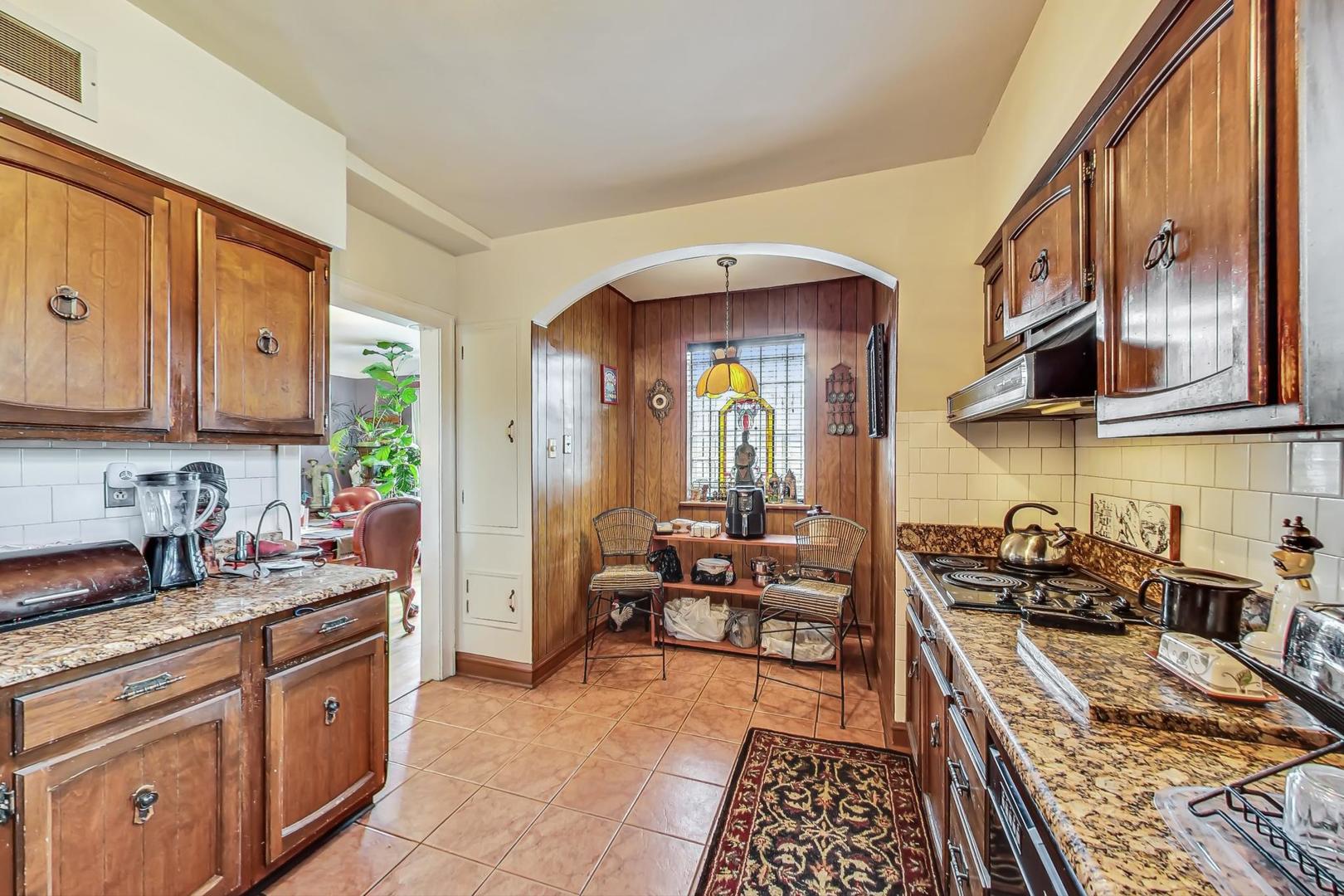 7356 S Bennett Avenue