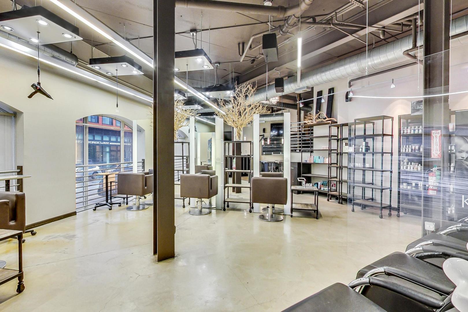 2535 N Lincoln Avenue Unit: C2