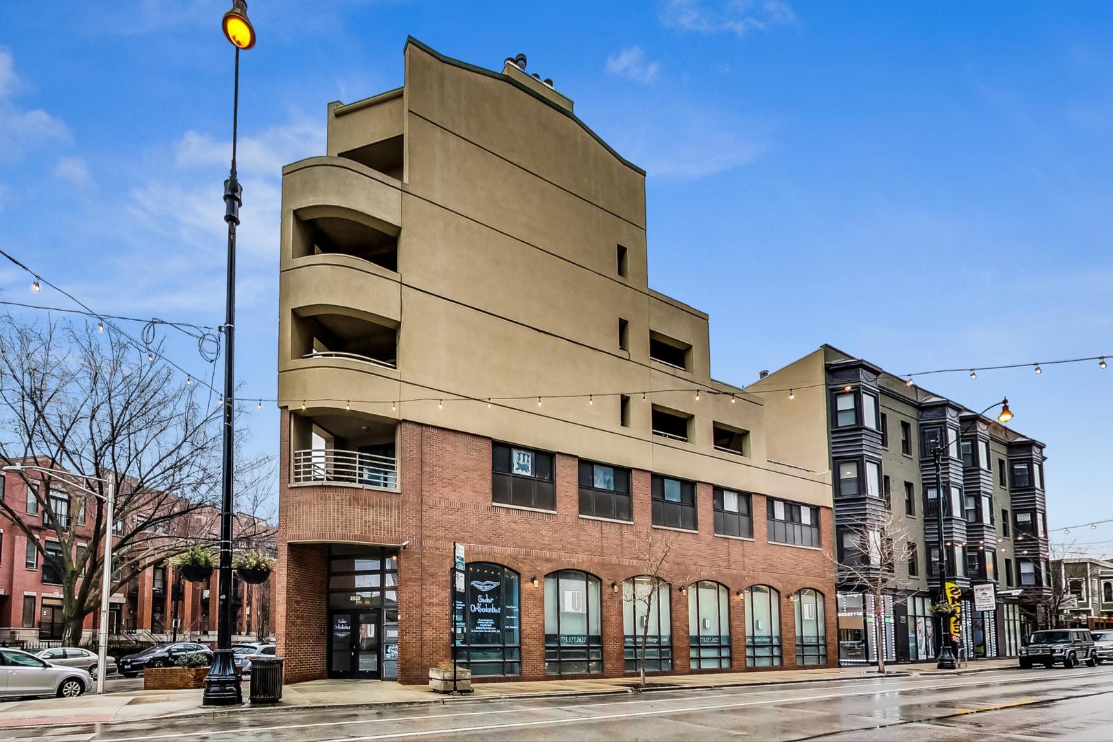 2535 N Lincoln Avenue Unit: C2