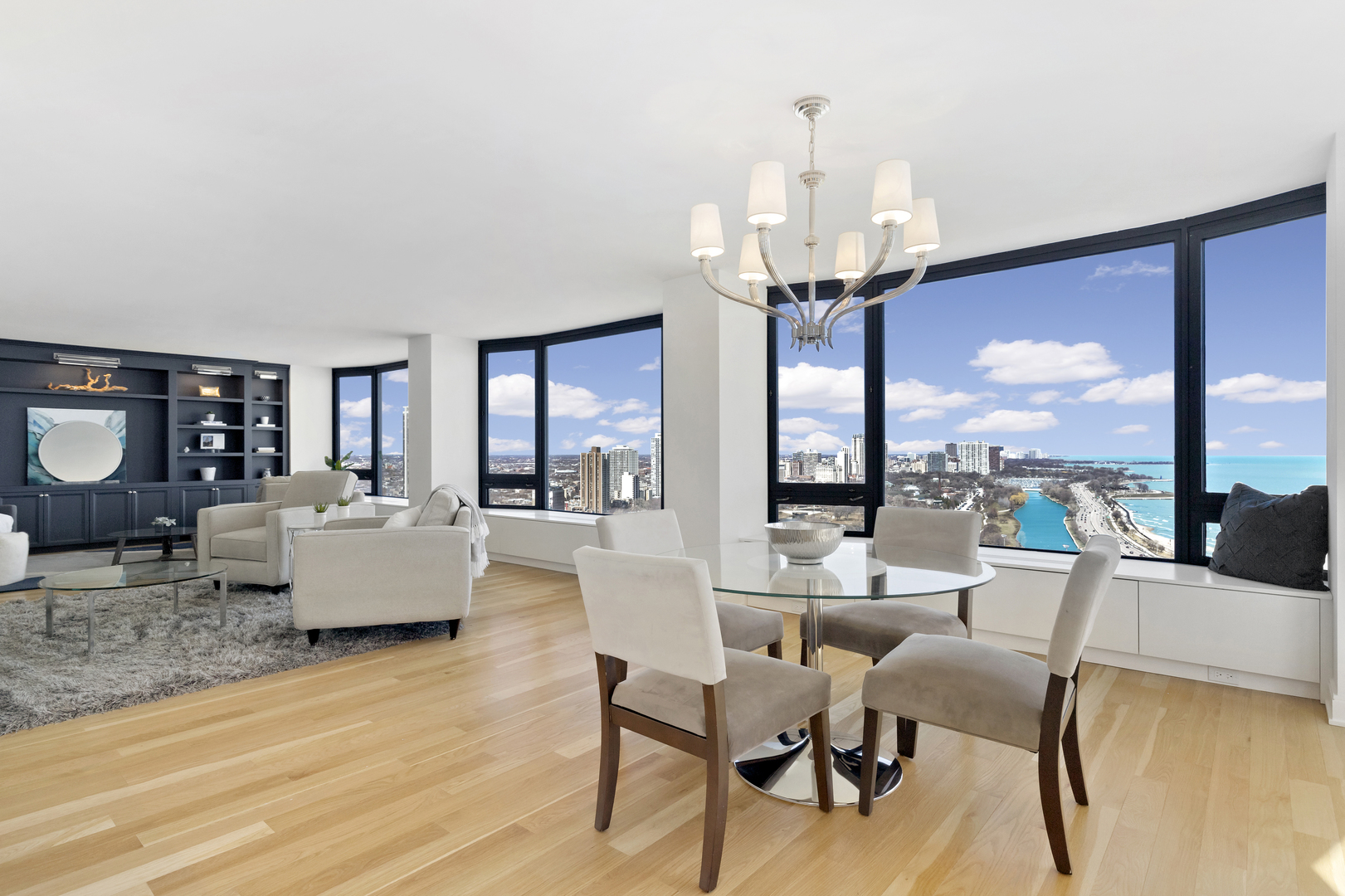 1555 N ASTOR Street Unit: 33E