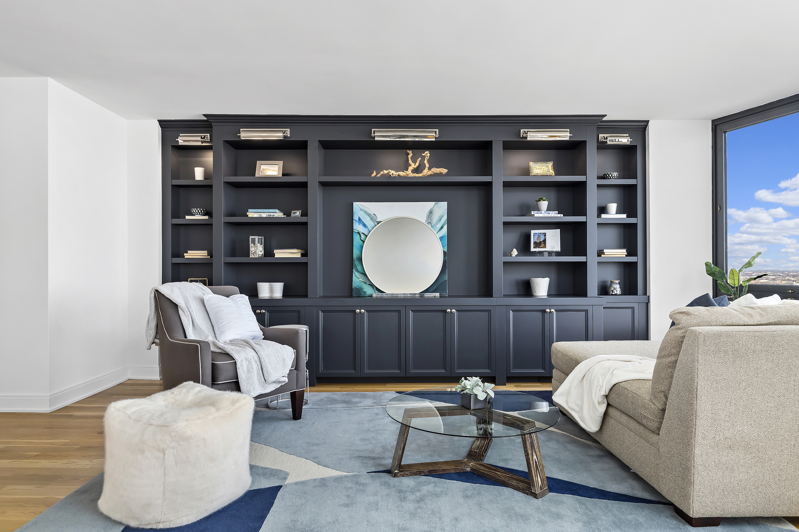 1555 N ASTOR Street Unit: 33E