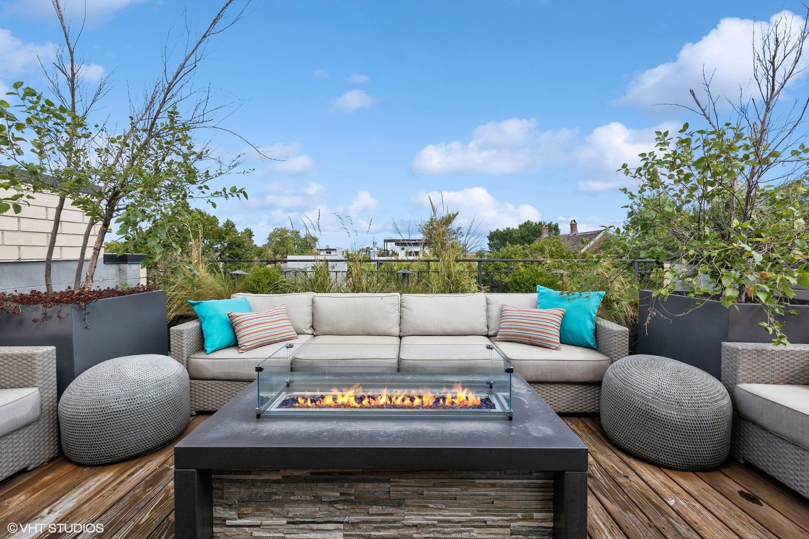 2227 W LYNDALE Street Unit: 2