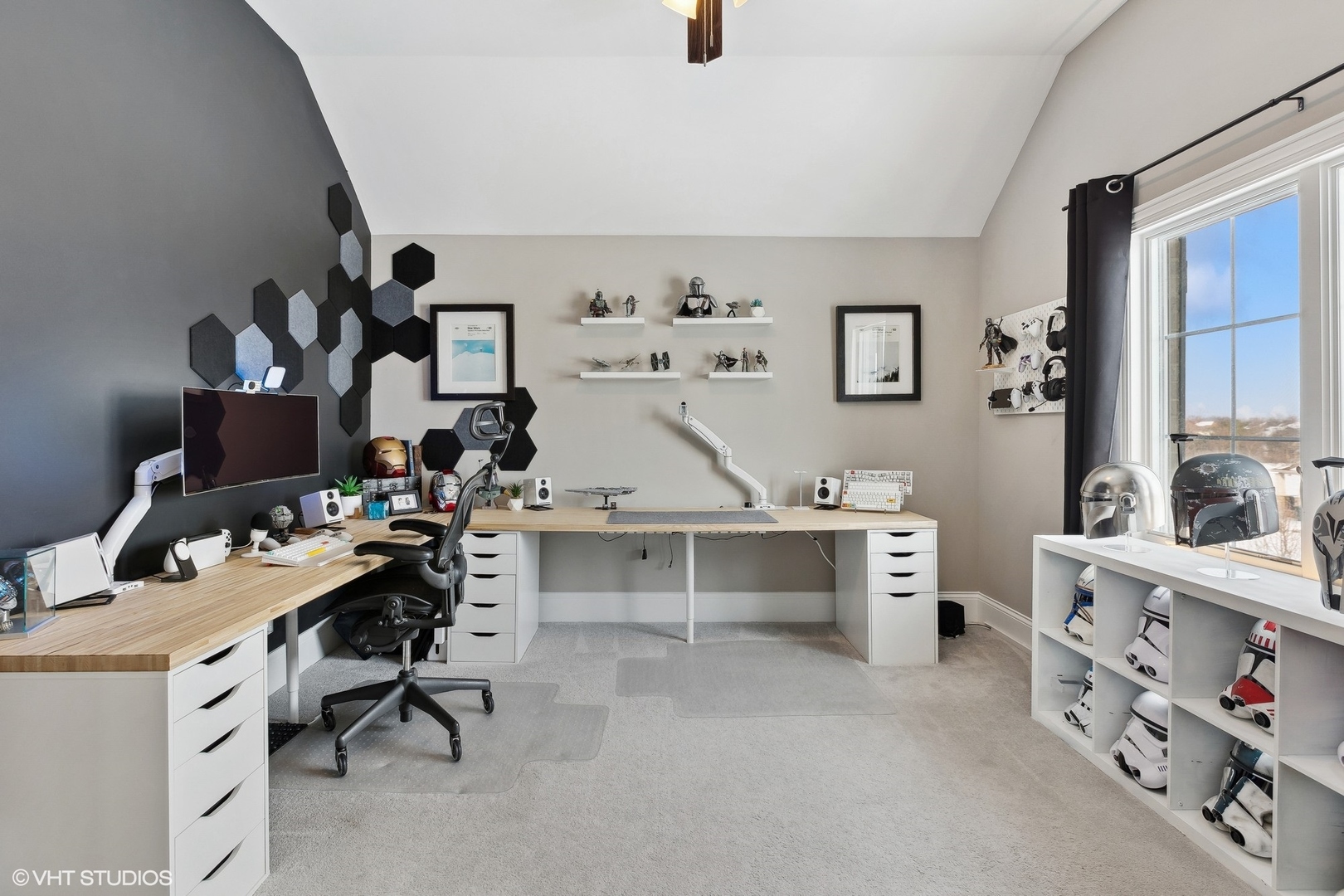 22672 FIELDSTONE Drive