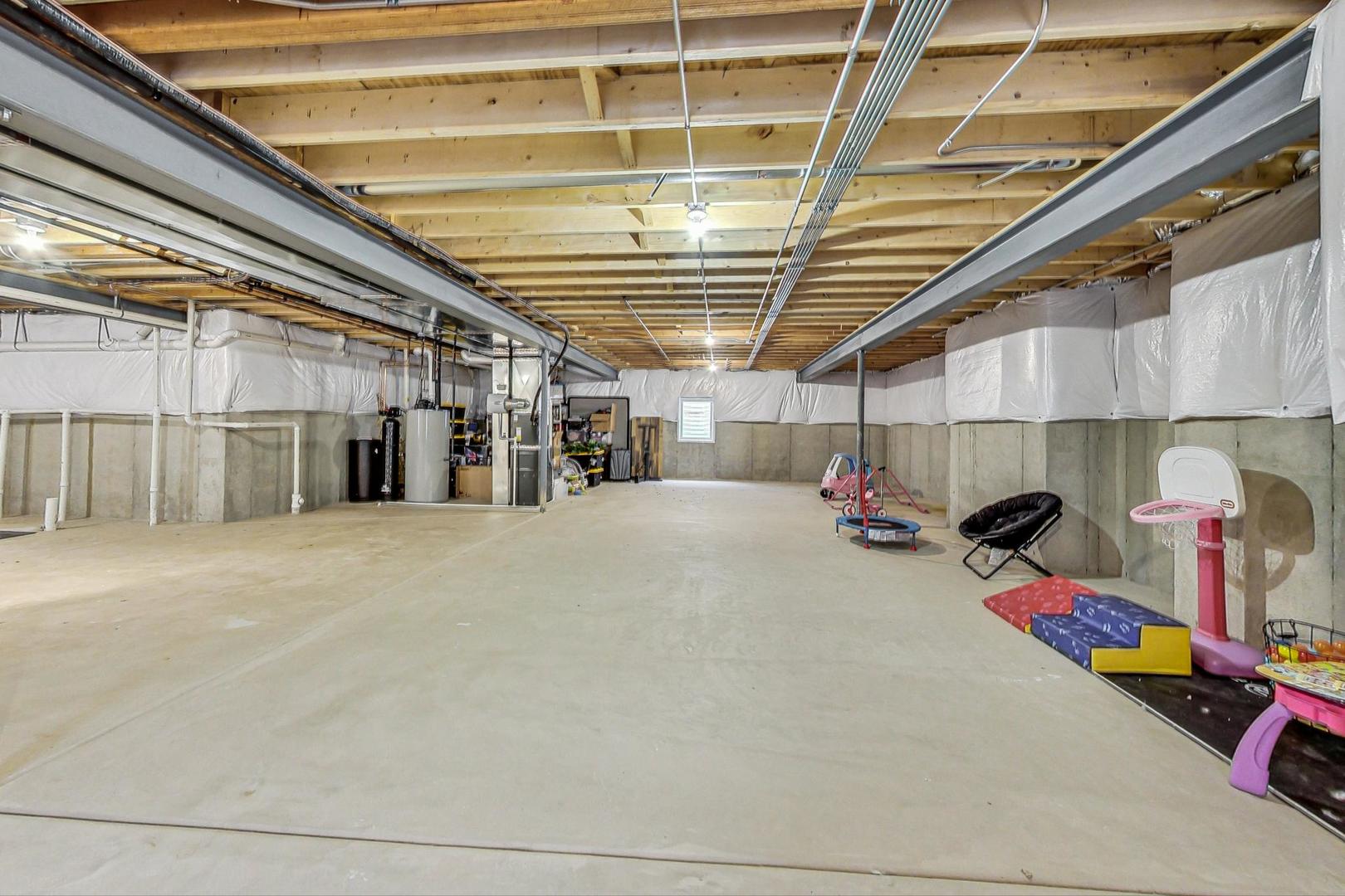 22672 FIELDSTONE Drive