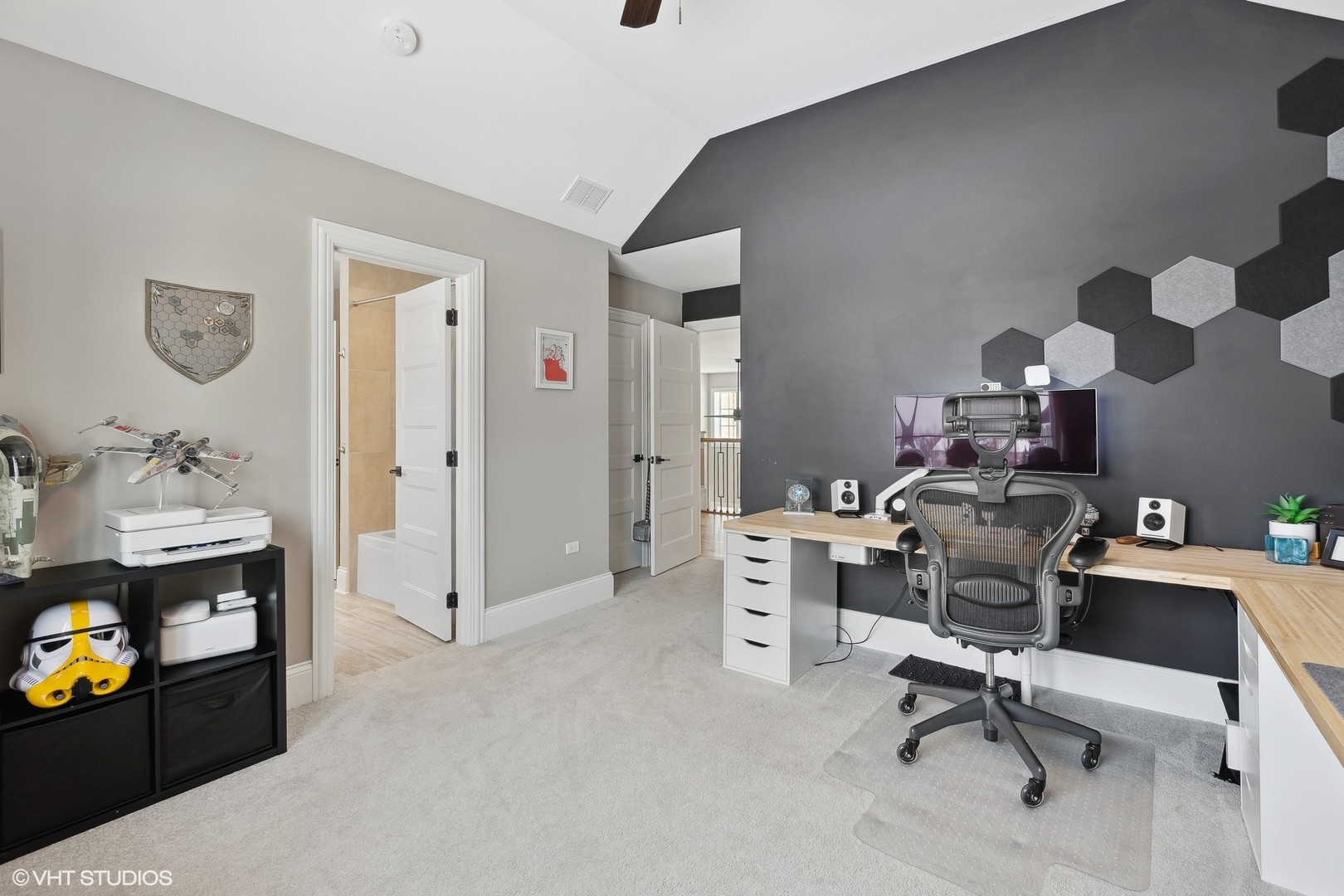 22672 FIELDSTONE Drive