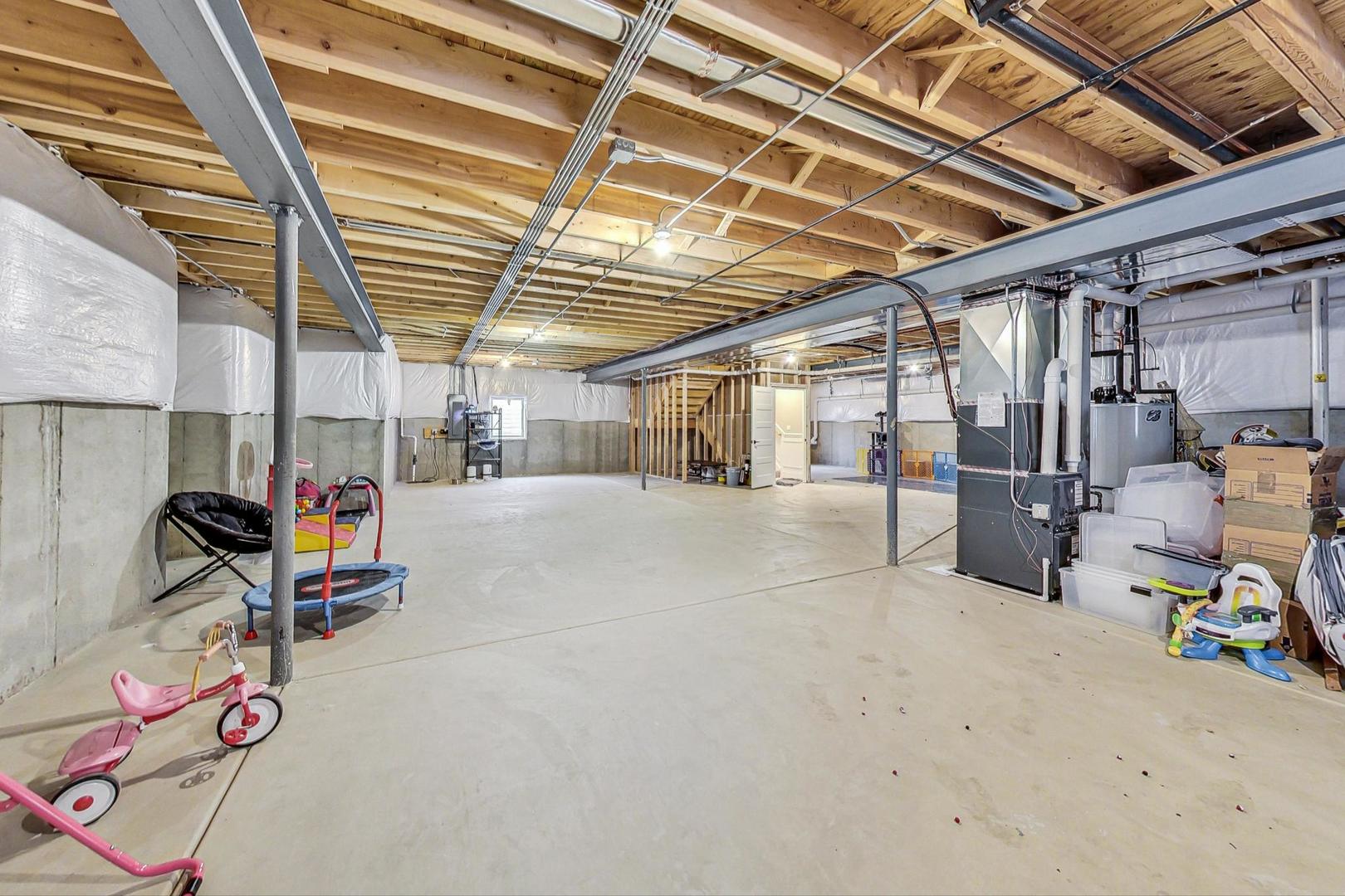 22672 FIELDSTONE Drive