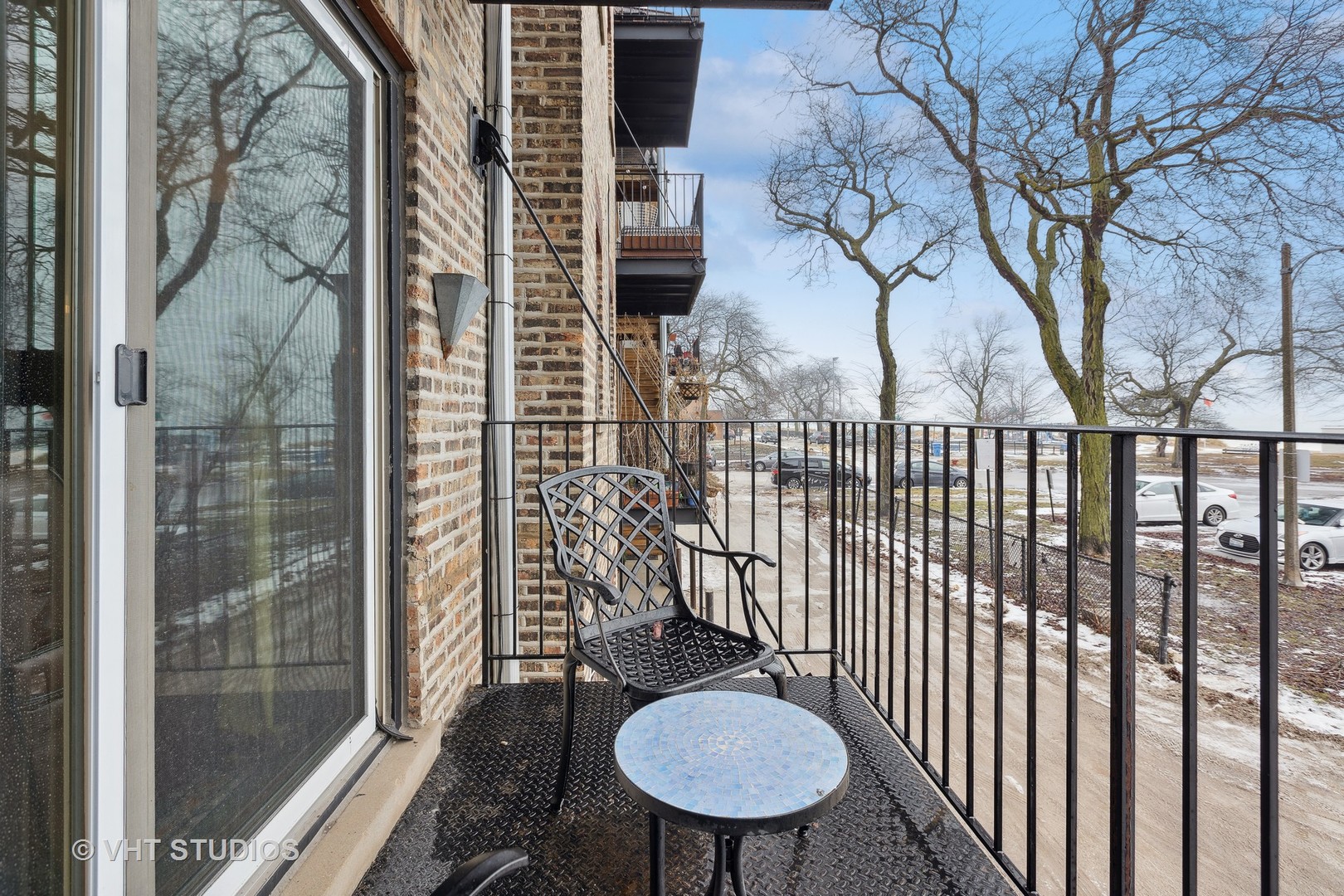 1221 W Greenleaf Avenue Unit: 1S